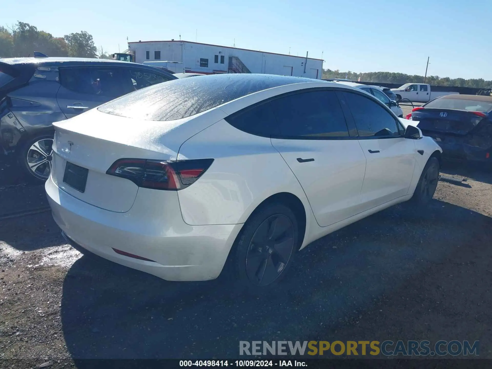 4 fotografías del automóvil dañado 5YJ3E1EA8PF581801 TESLA MODEL 3 2023