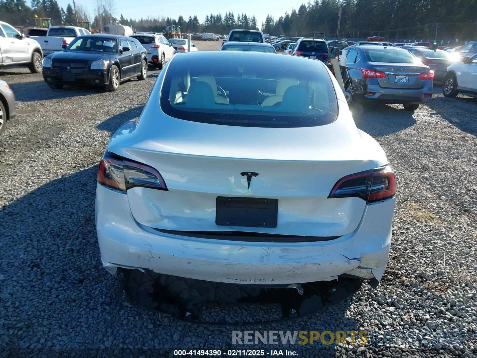 16 fotografías del automóvil dañado 5YJ3E1EA8PF604722 TESLA MODEL 3 2023