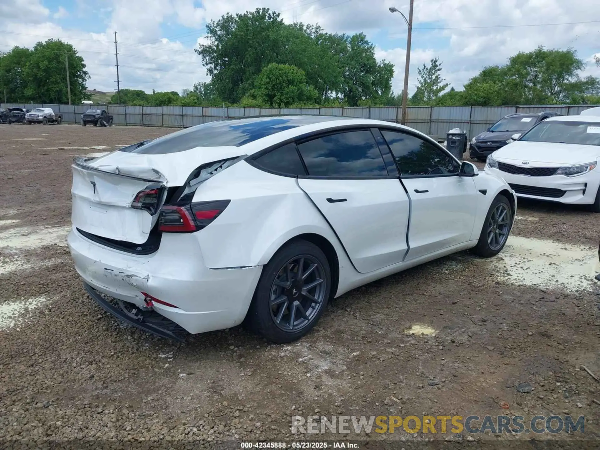4 fotografías del automóvil dañado 5YJ3E1EA8PF608429 TESLA MODEL 3 2023