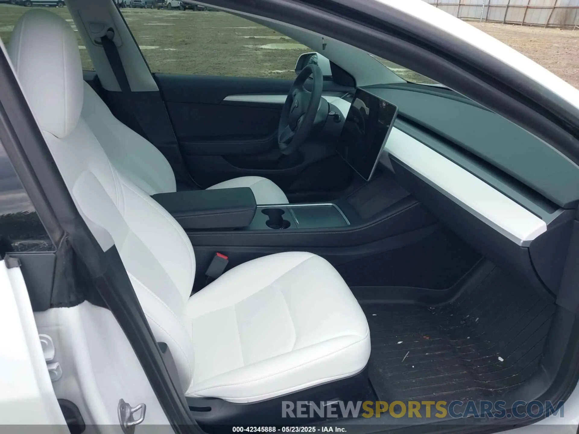5 fotografías del automóvil dañado 5YJ3E1EA8PF608429 TESLA MODEL 3 2023