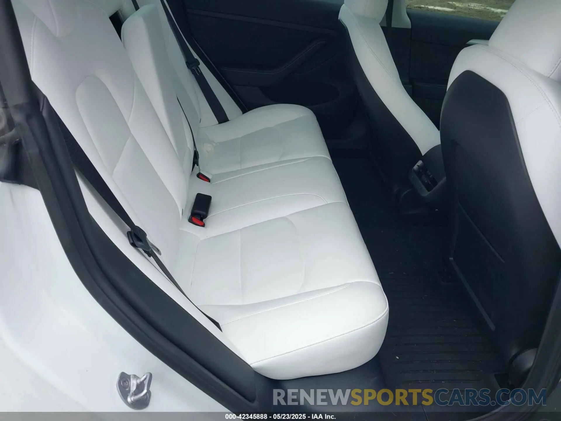 8 fotografías del automóvil dañado 5YJ3E1EA8PF608429 TESLA MODEL 3 2023