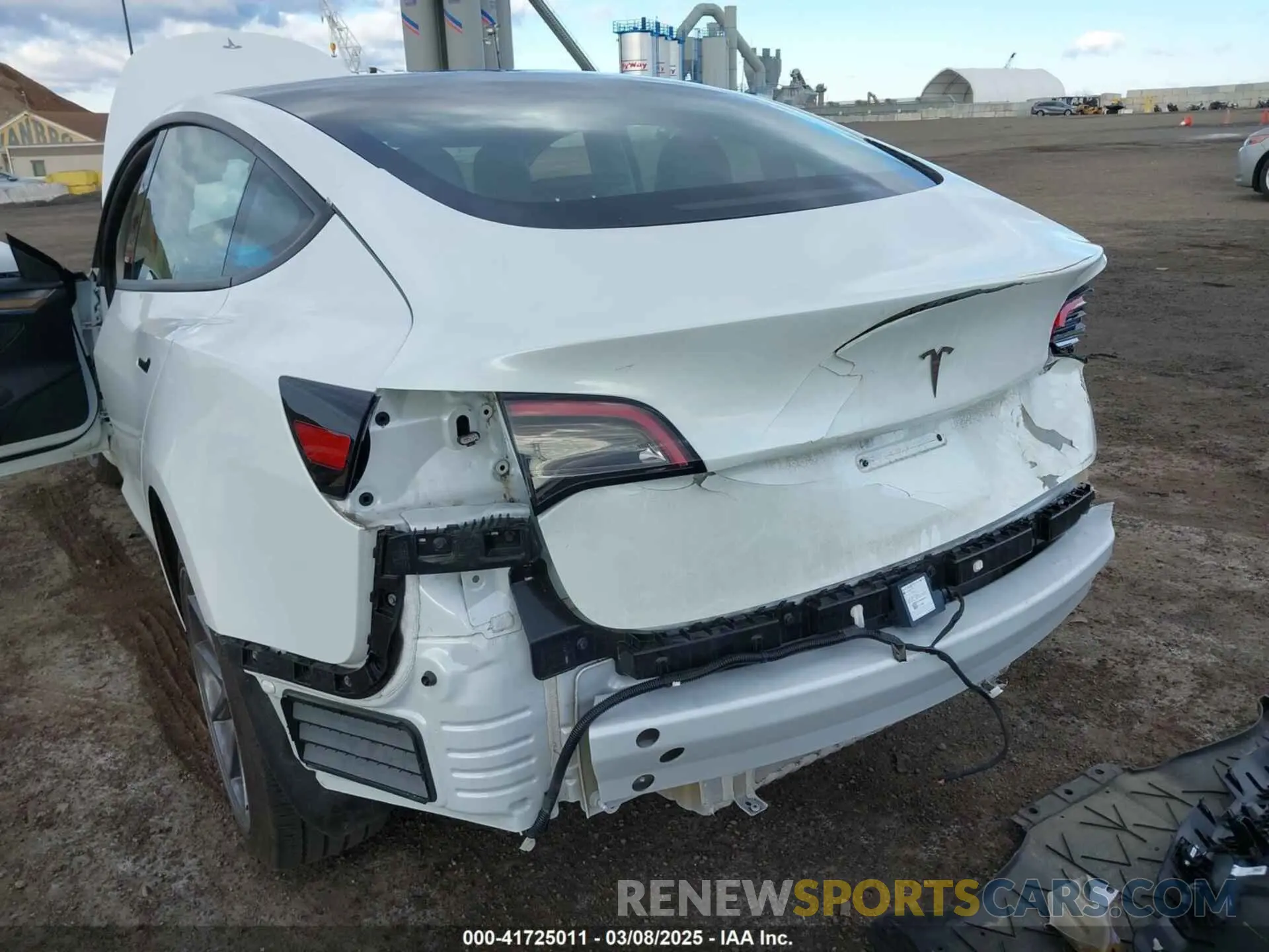 6 fotografías del automóvil dañado 5YJ3E1EA8PF610682 TESLA MODEL 3 2023