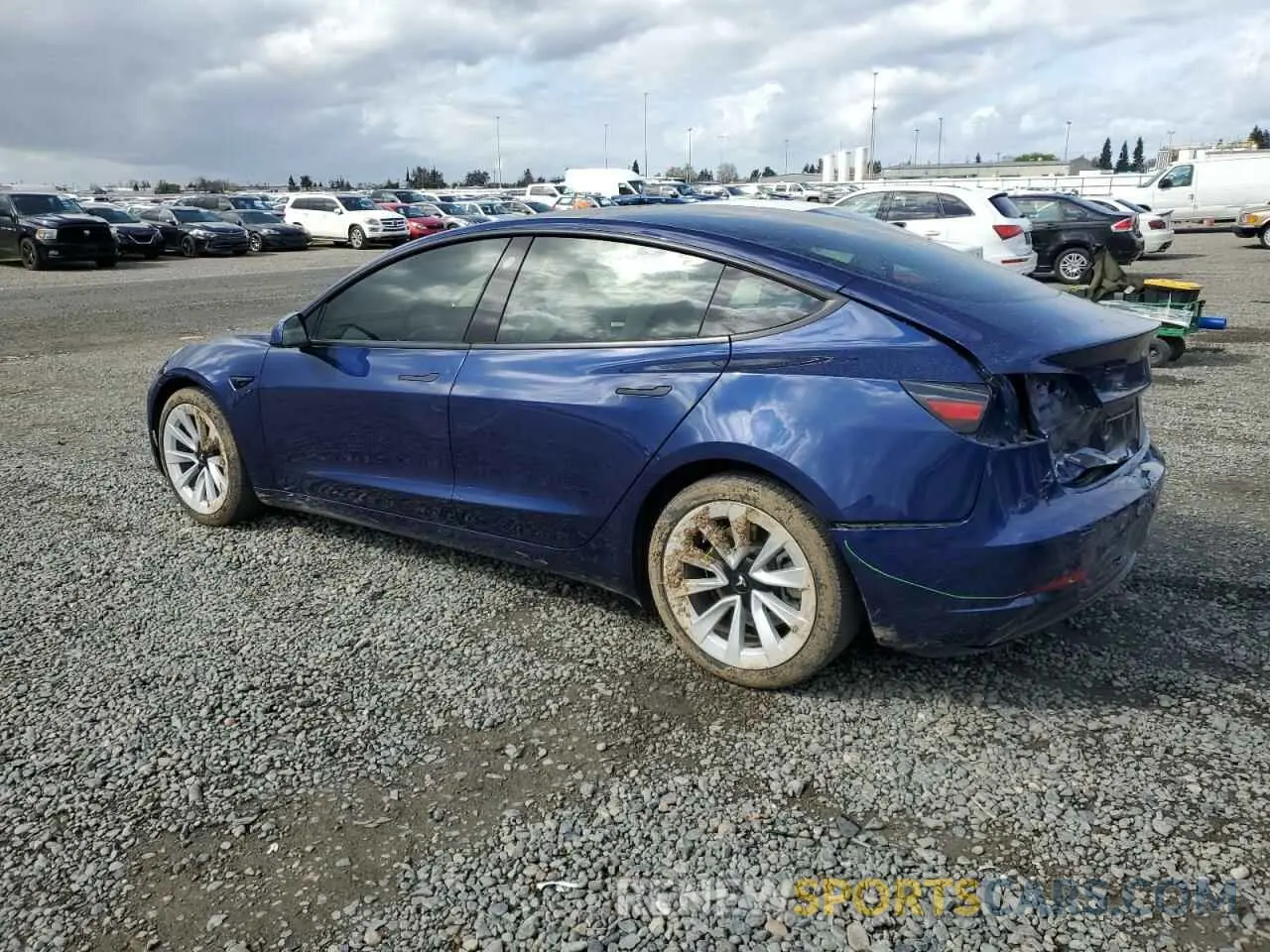 2 fotografías del automóvil dañado 5YJ3E1EA8PF640216 TESLA MODEL 3 2023