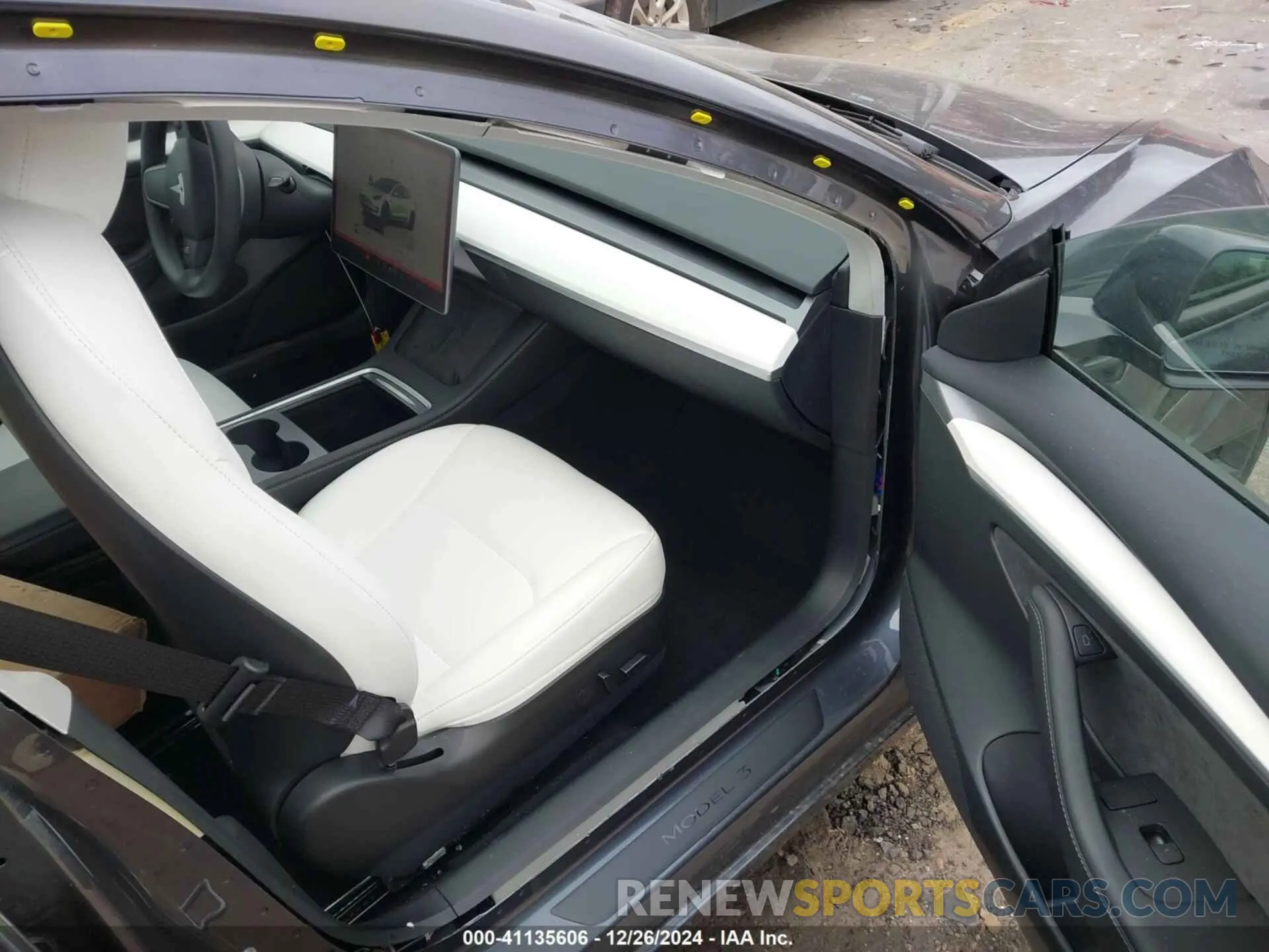 5 fotografías del automóvil dañado 5YJ3E1EA8PF642502 TESLA MODEL 3 2023