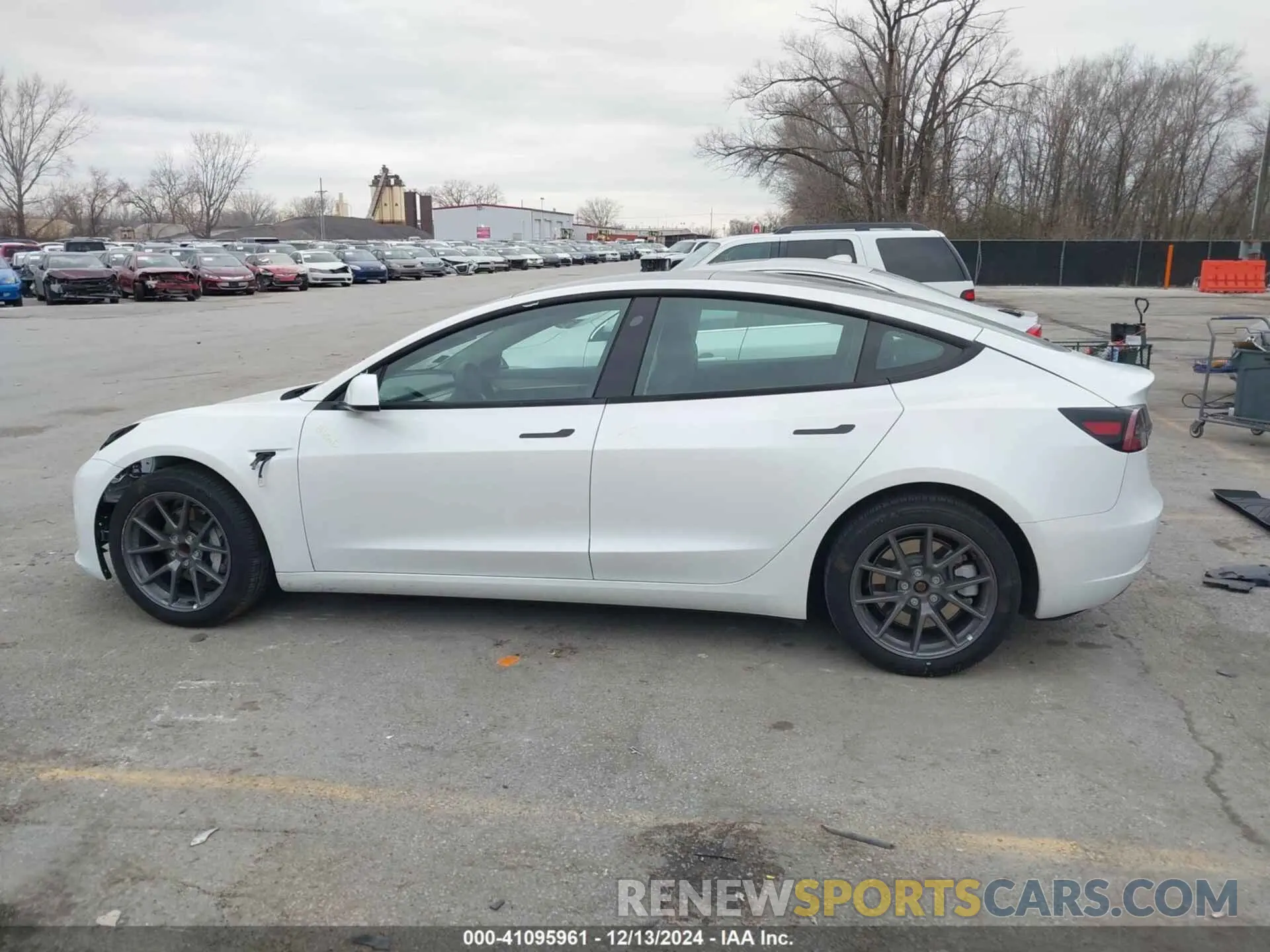 14 fotografías del automóvil dañado 5YJ3E1EA8PF654567 TESLA MODEL 3 2023