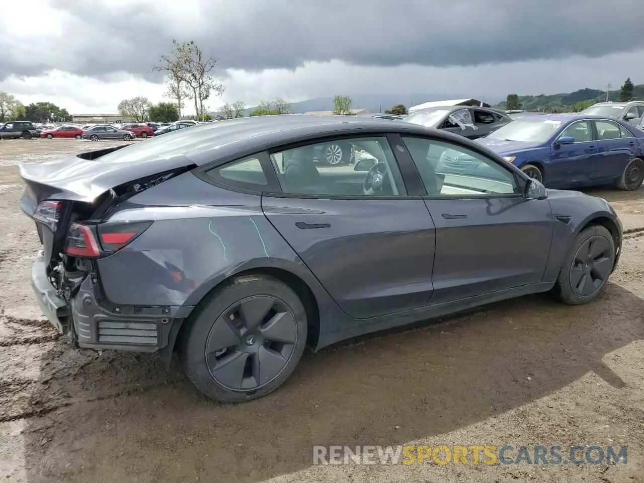 3 fotografías del automóvil dañado 5YJ3E1EA8PF677153 TESLA MODEL 3 2023