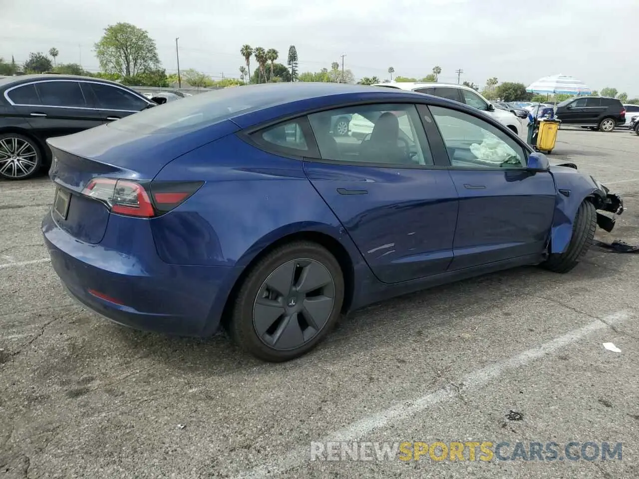 3 fotografías del automóvil dañado 5YJ3E1EA8PF677914 TESLA MODEL 3 2023