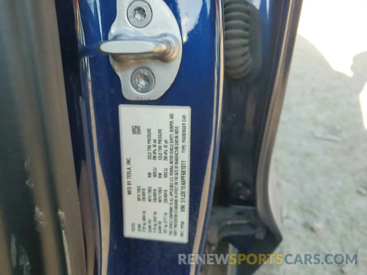 12 fotografías del automóvil dañado 5YJ3E1EA8PF681011 TESLA MODEL 3 2023