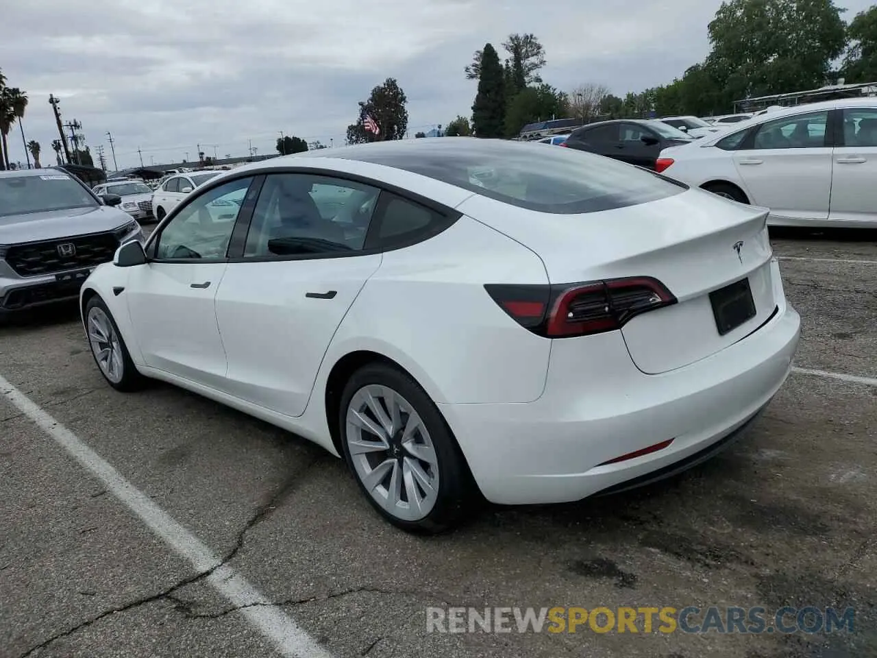 2 fotografías del automóvil dañado 5YJ3E1EA8PF683731 TESLA MODEL 3 2023