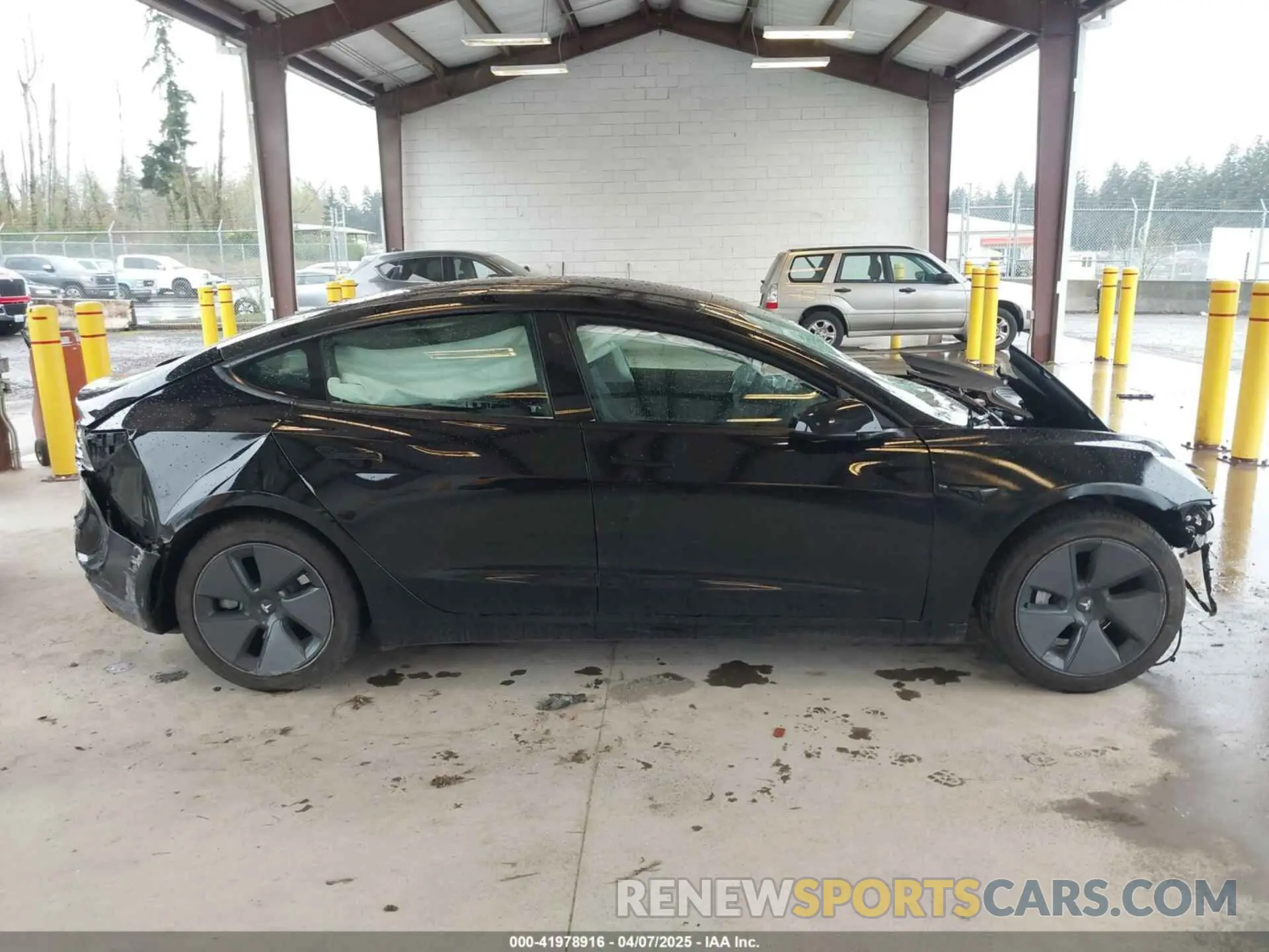 14 fotografías del automóvil dañado 5YJ3E1EA8PF683972 TESLA MODEL 3 2023