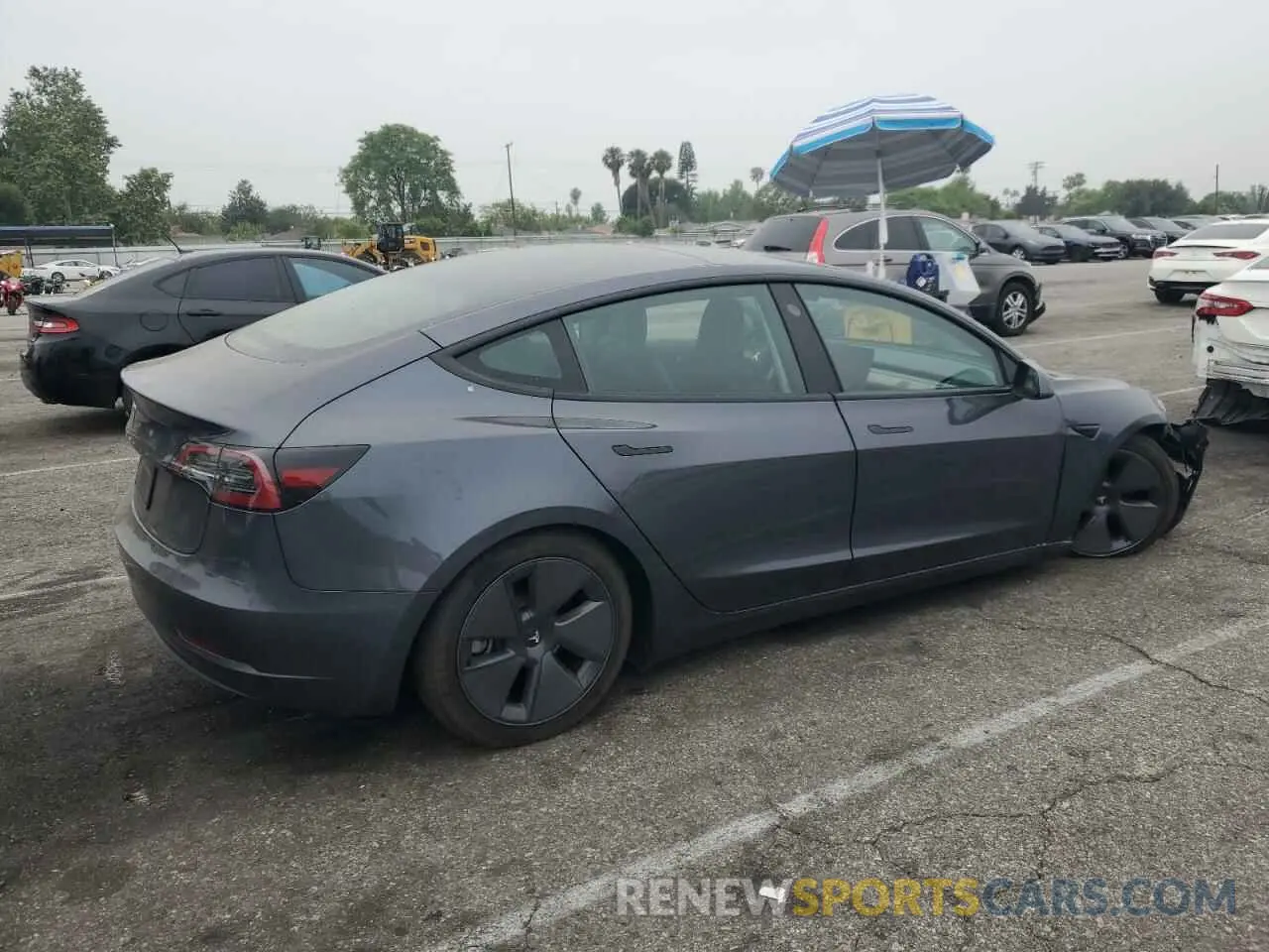 3 fotografías del automóvil dañado 5YJ3E1EA8PF685236 TESLA MODEL 3 2023