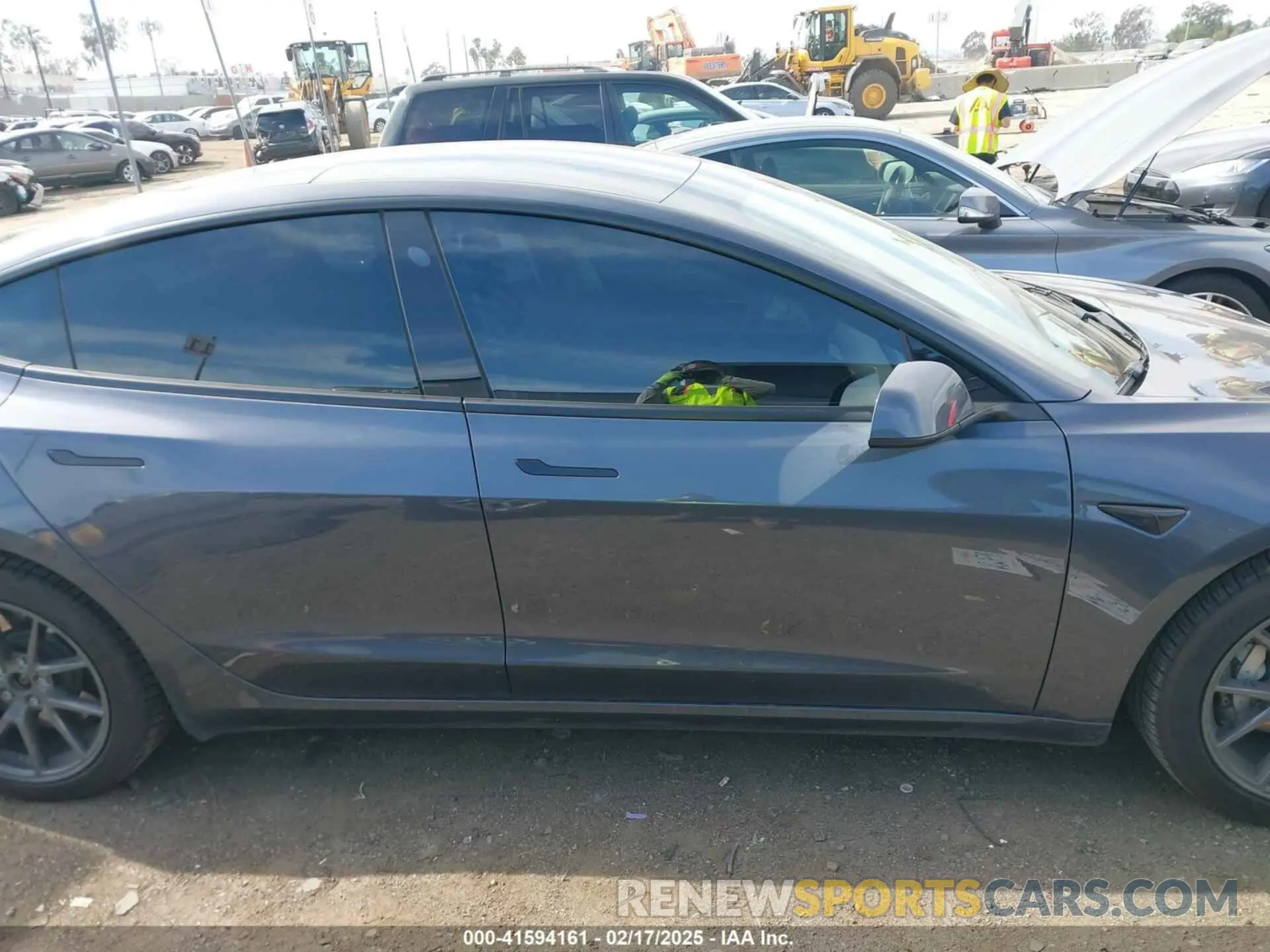 14 fotografías del automóvil dañado 5YJ3E1EA8PF700690 TESLA MODEL 3 2023
