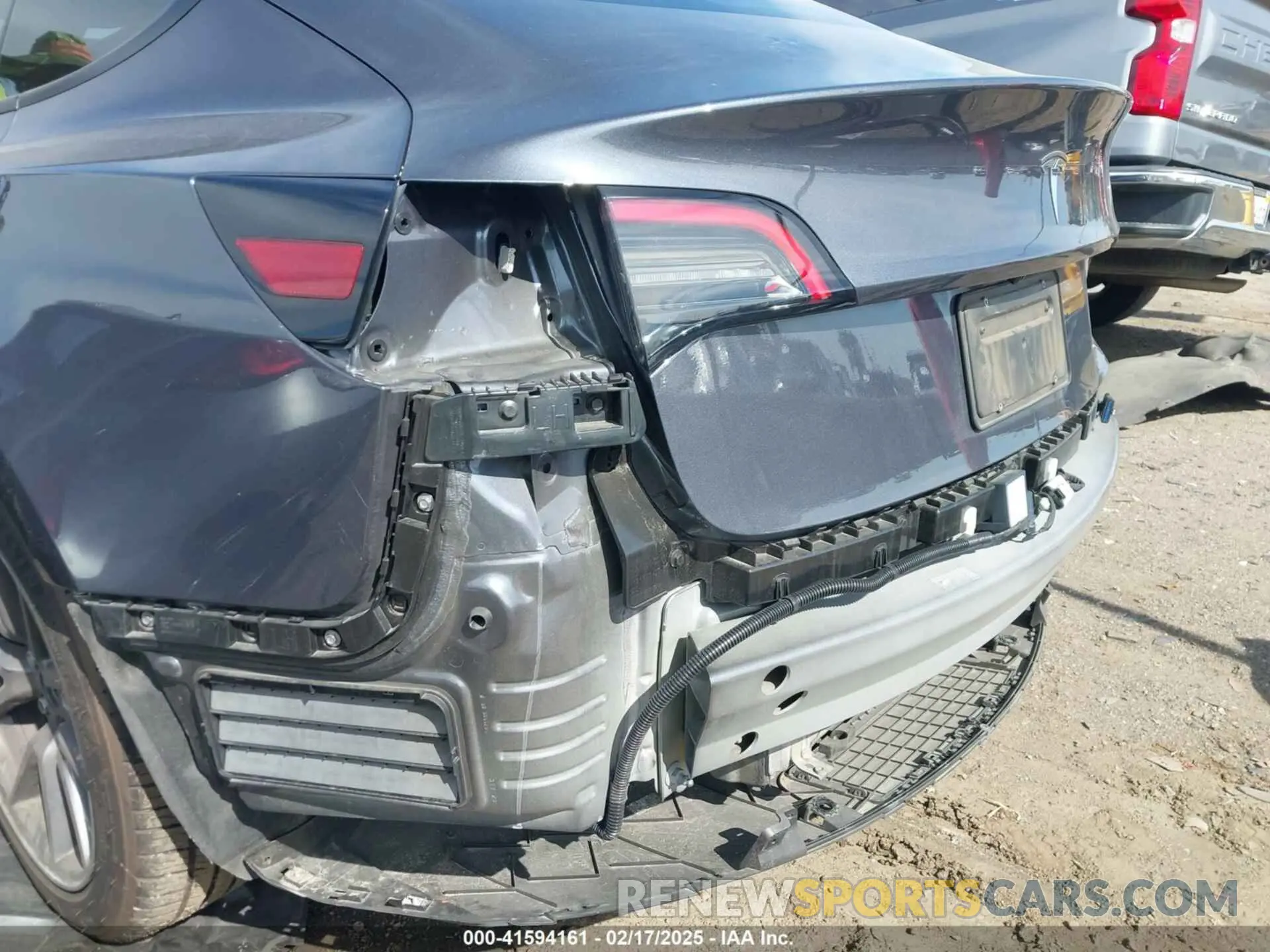6 fotografías del automóvil dañado 5YJ3E1EA8PF700690 TESLA MODEL 3 2023