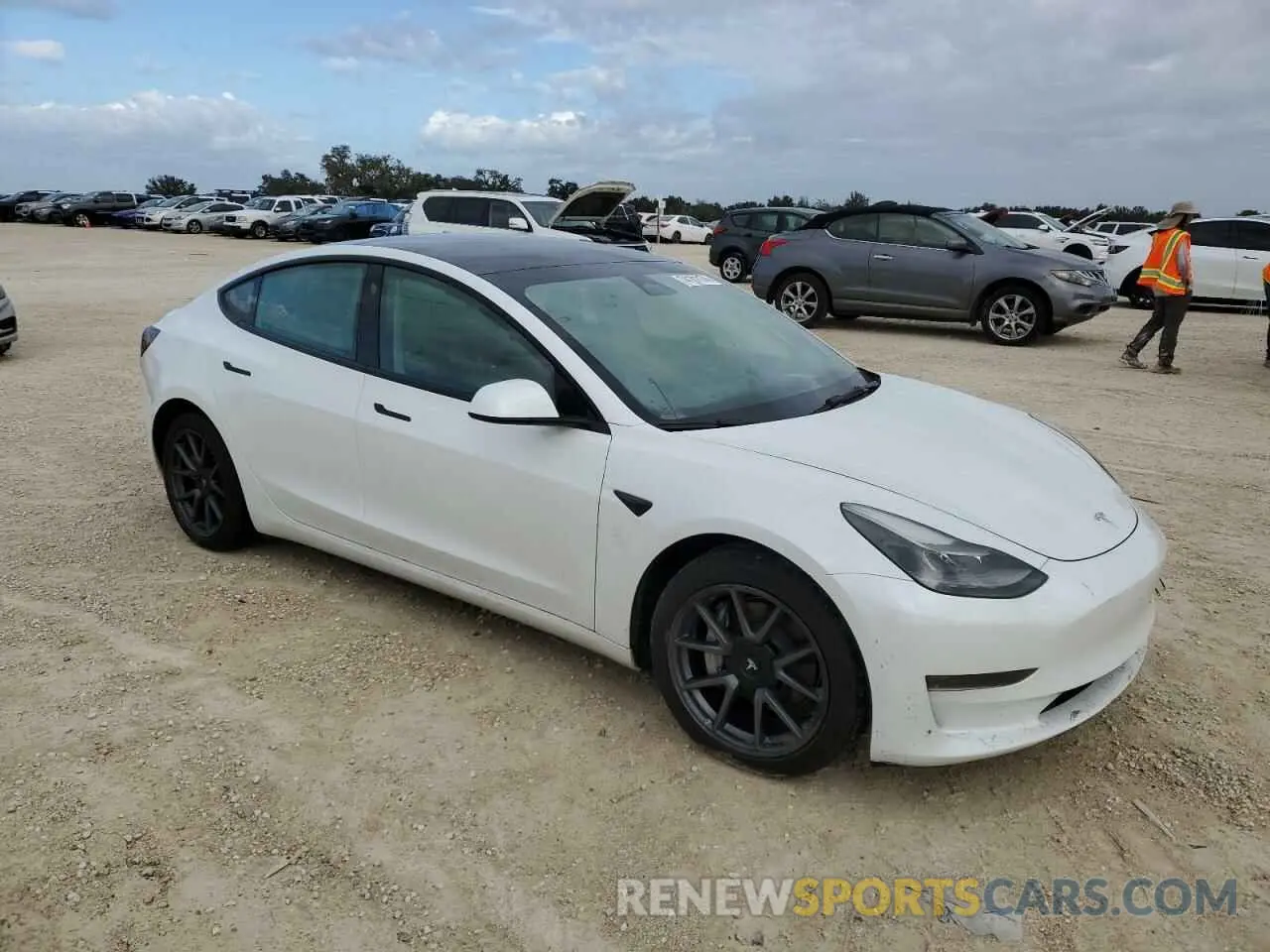 4 fotografías del automóvil dañado 5YJ3E1EA9PF449405 TESLA MODEL 3 2023