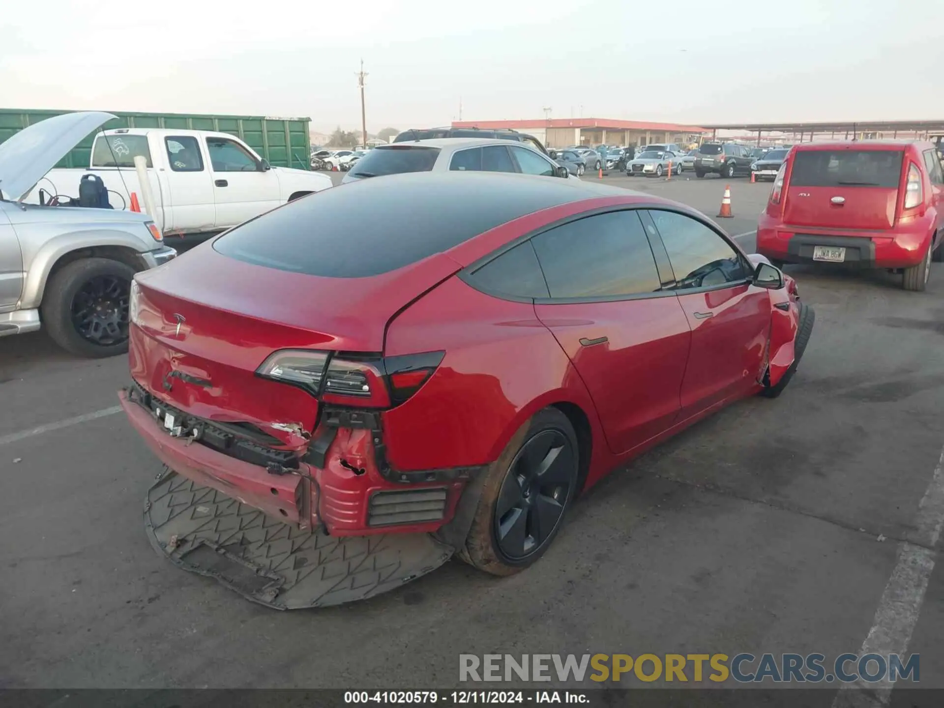 4 fotografías del automóvil dañado 5YJ3E1EA9PF455057 TESLA MODEL 3 2023