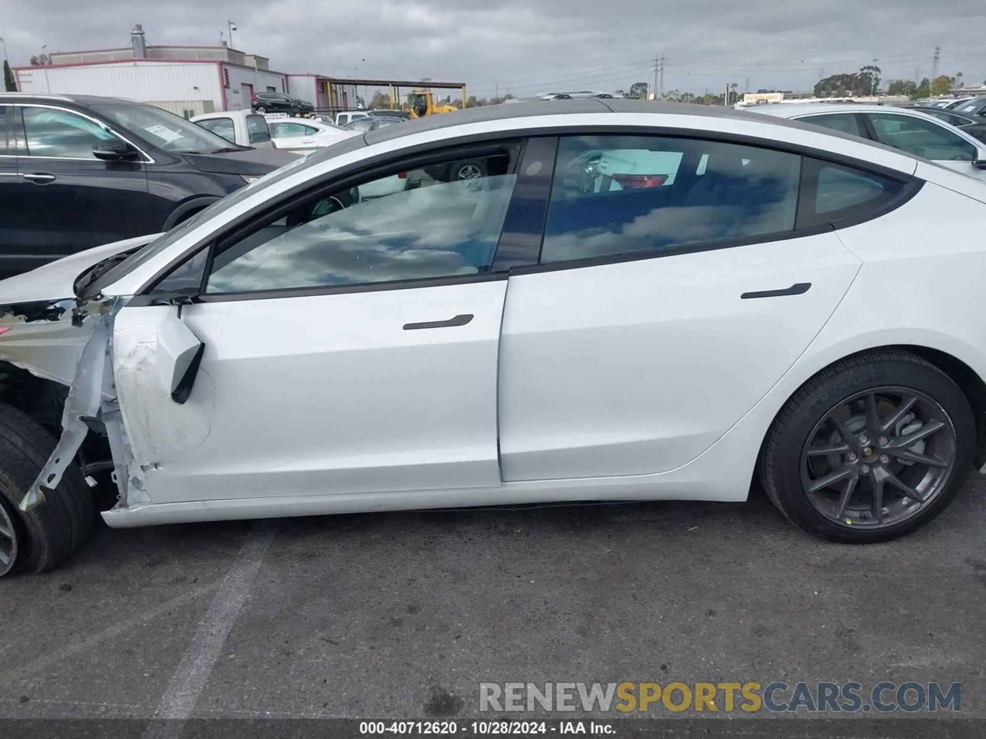14 fotografías del automóvil dañado 5YJ3E1EA9PF460369 TESLA MODEL 3 2023