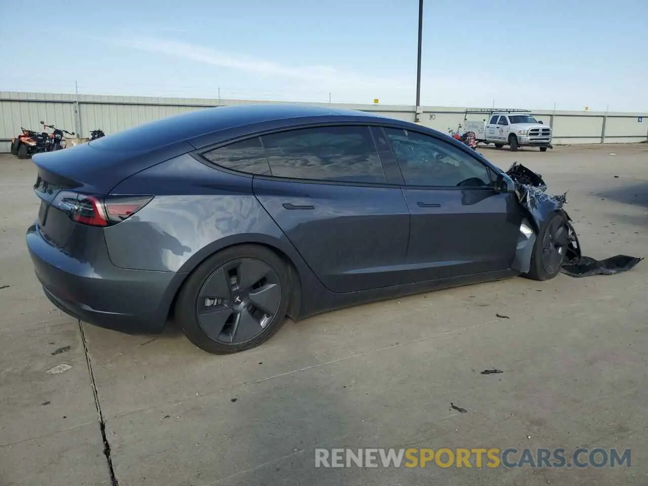 3 fotografías del automóvil dañado 5YJ3E1EA9PF470822 TESLA MODEL 3 2023