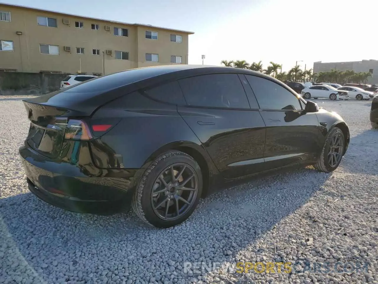 3 fotografías del automóvil dañado 5YJ3E1EA9PF488060 TESLA MODEL 3 2023