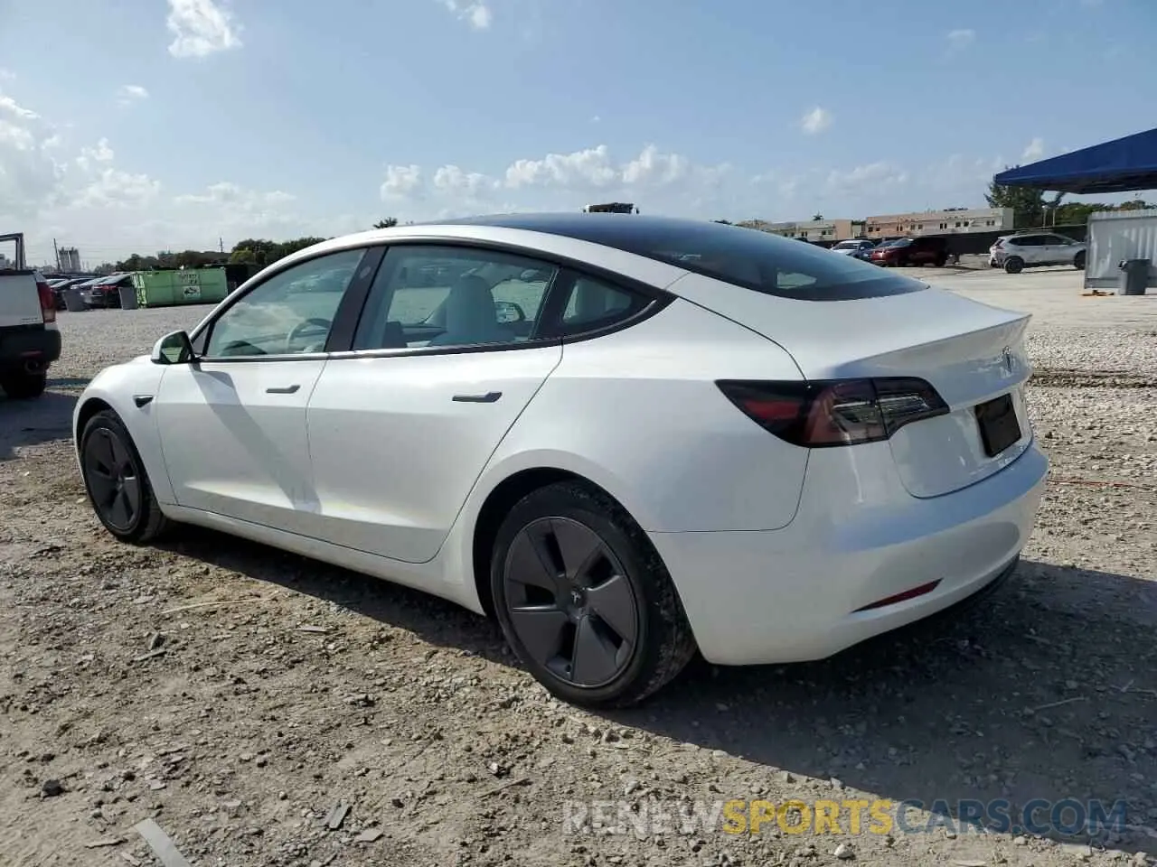 2 fotografías del automóvil dañado 5YJ3E1EA9PF500823 TESLA MODEL 3 2023