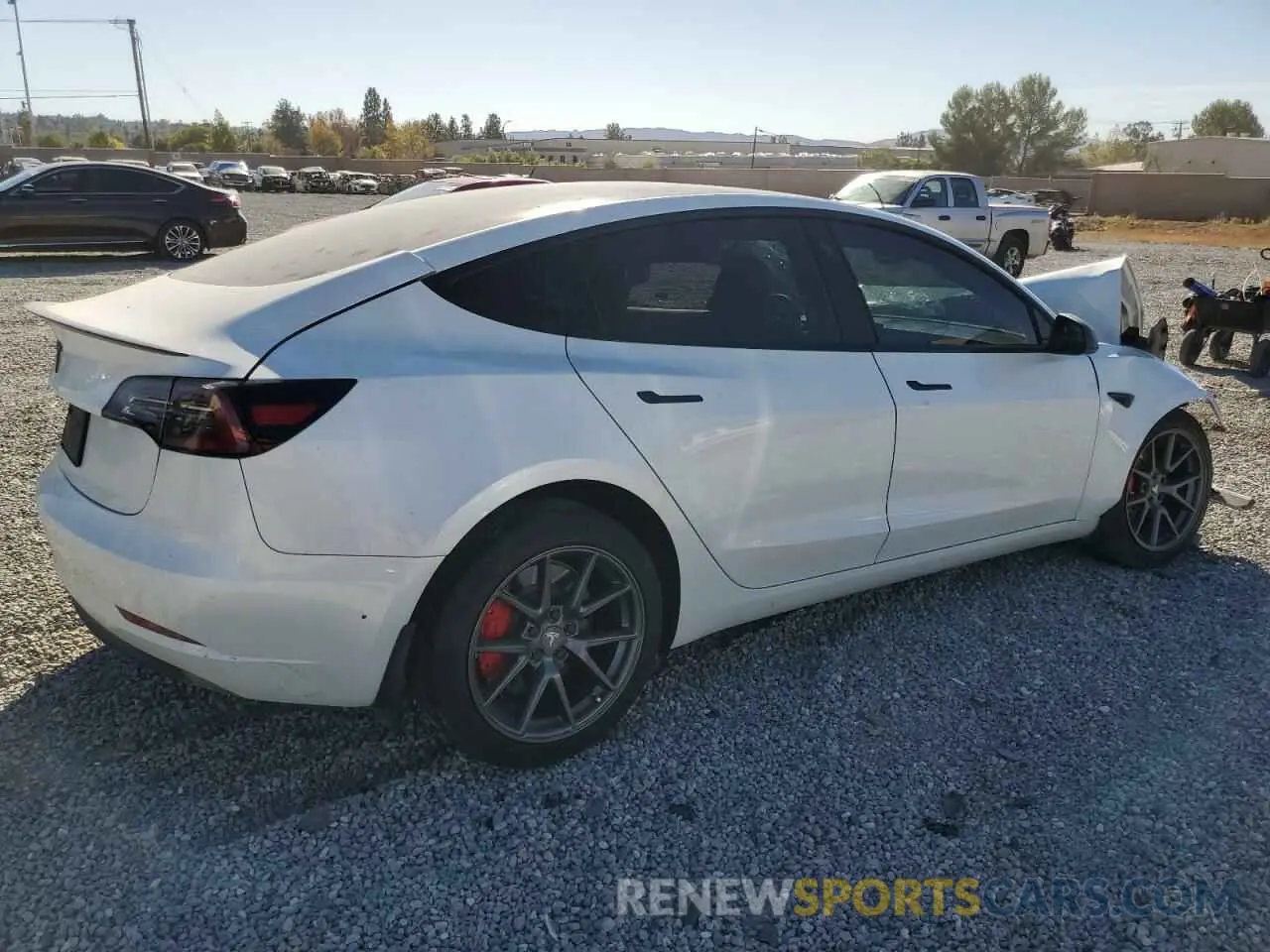 3 fotografías del automóvil dañado 5YJ3E1EA9PF506055 TESLA MODEL 3 2023