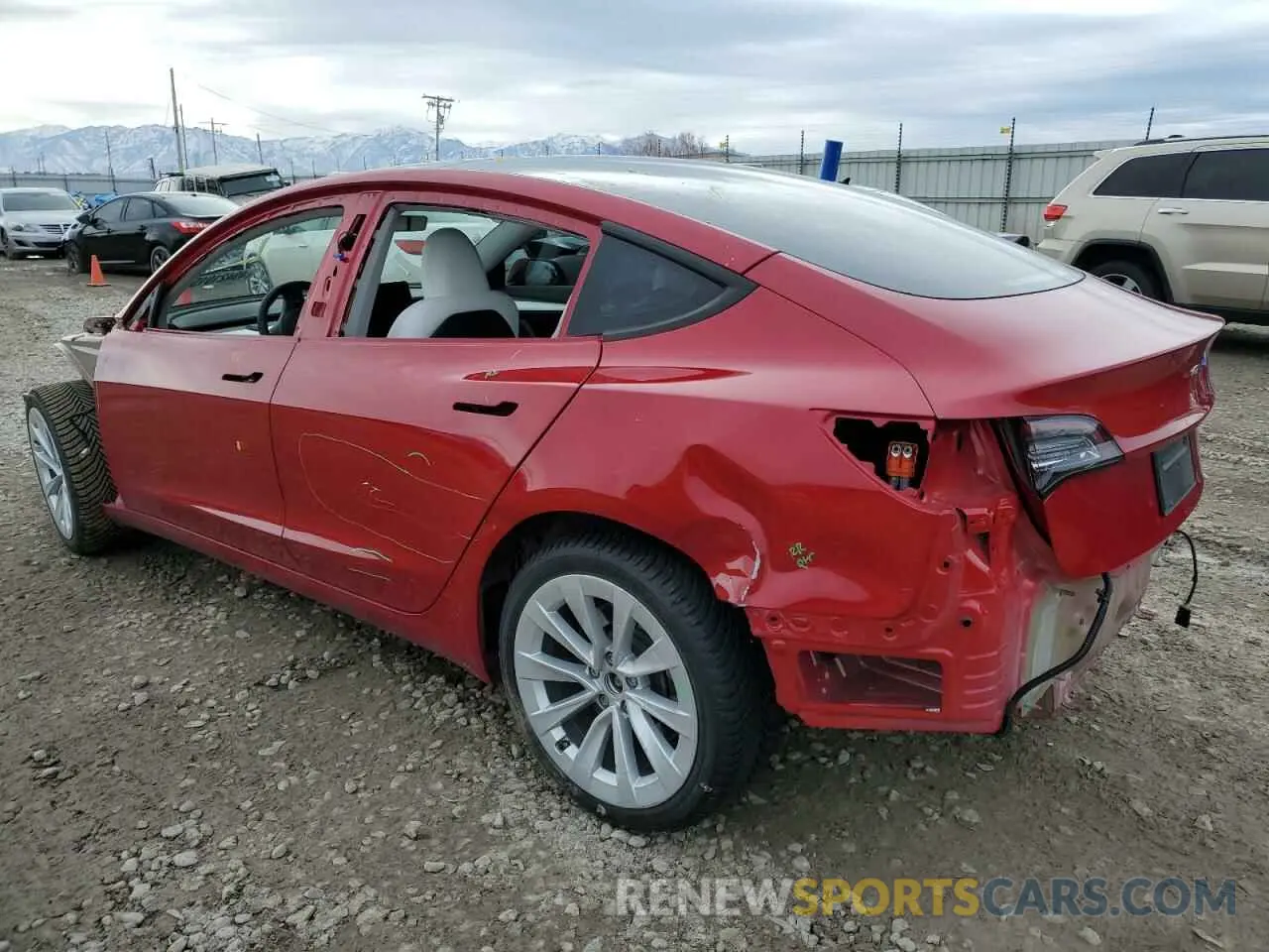 2 fotografías del automóvil dañado 5YJ3E1EA9PF540724 TESLA MODEL 3 2023