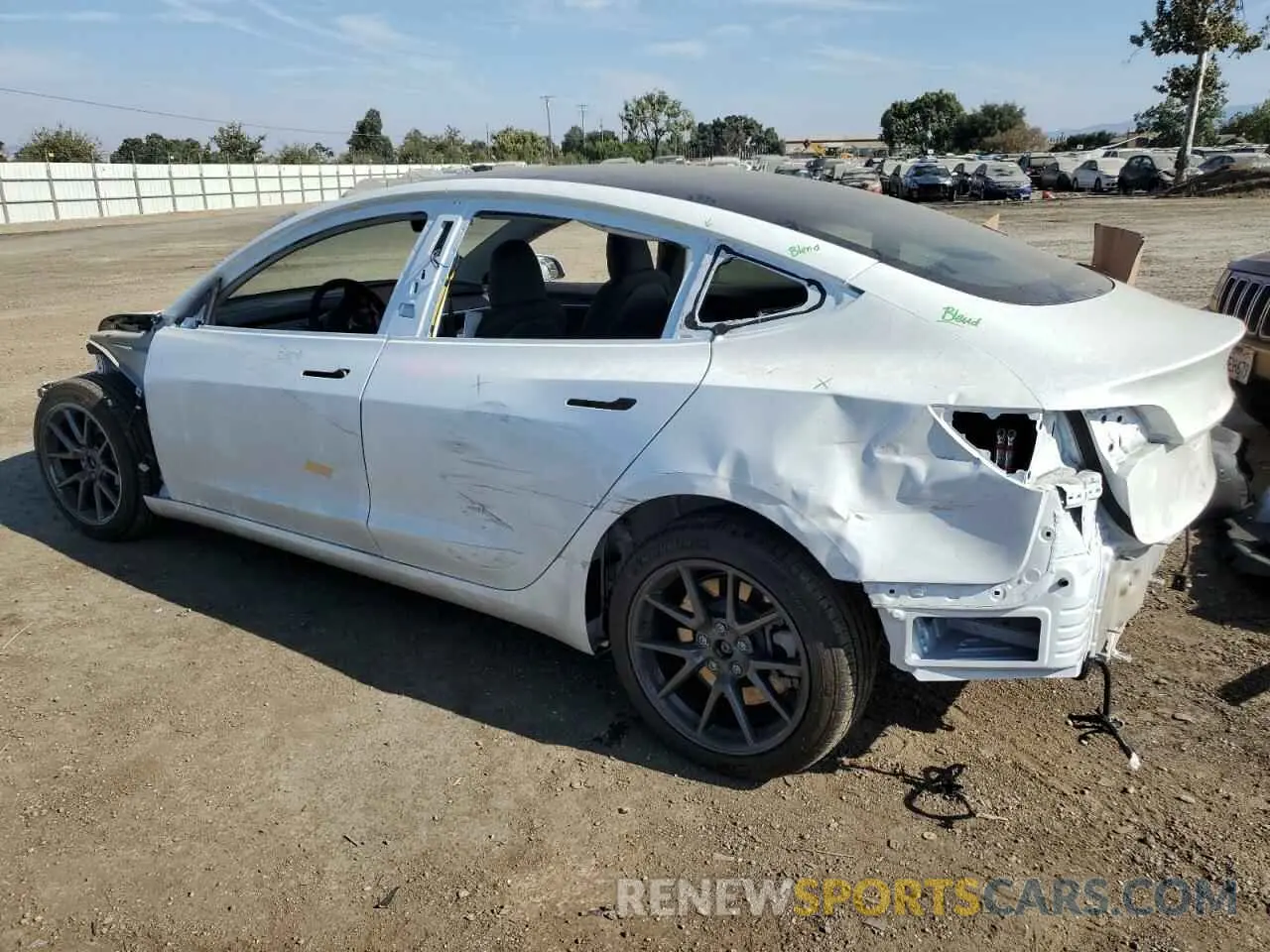 2 fotografías del automóvil dañado 5YJ3E1EA9PF542716 TESLA MODEL 3 2023