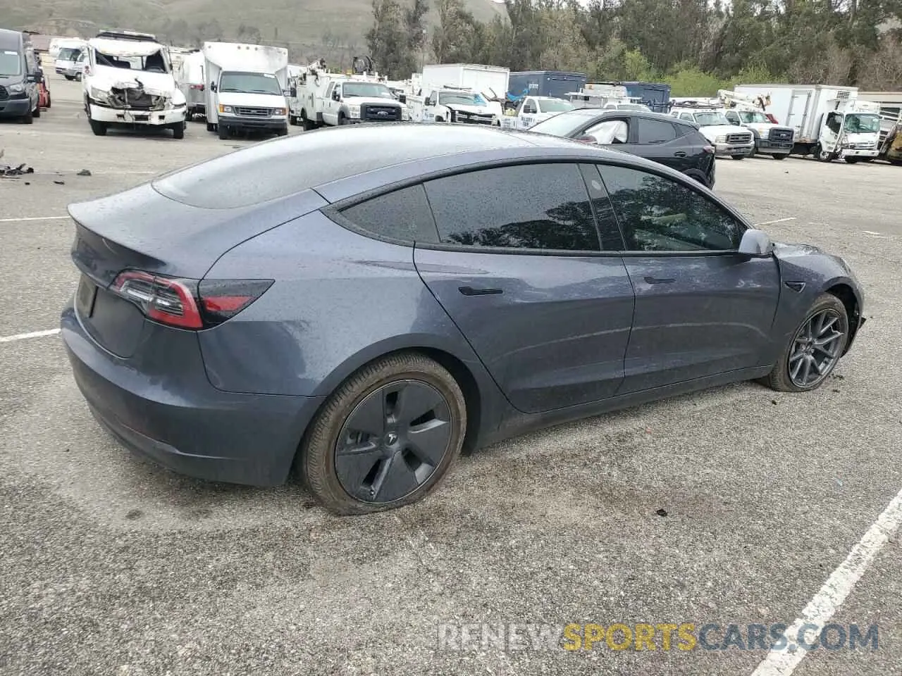 3 fotografías del automóvil dañado 5YJ3E1EA9PF543672 TESLA MODEL 3 2023