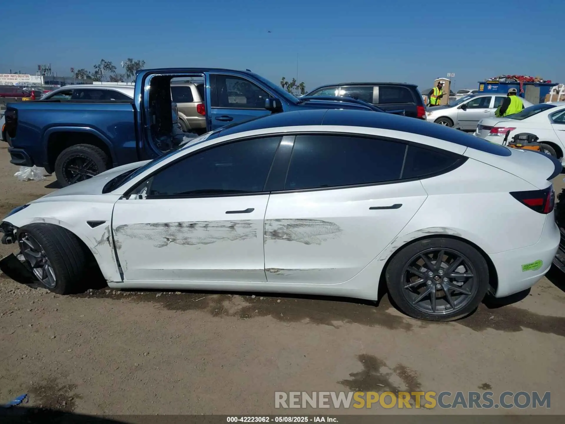 15 fotografías del automóvil dañado 5YJ3E1EA9PF564991 TESLA MODEL 3 2023