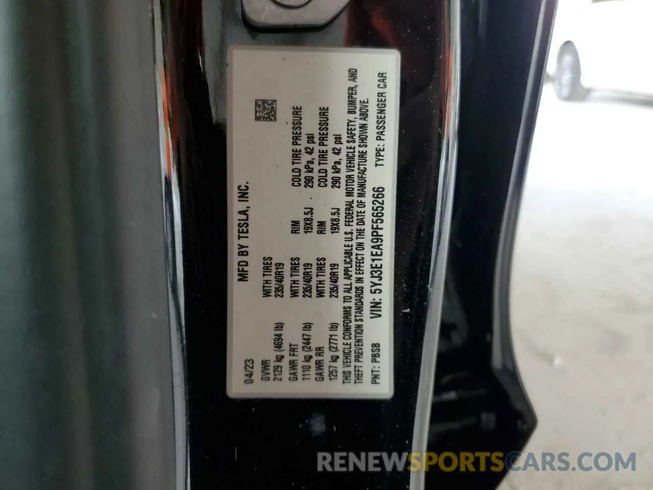 13 fotografías del automóvil dañado 5YJ3E1EA9PF565266 TESLA MODEL 3 2023