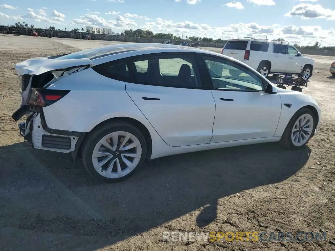 3 fotografías del automóvil dañado 5YJ3E1EA9PF647417 TESLA MODEL 3 2023