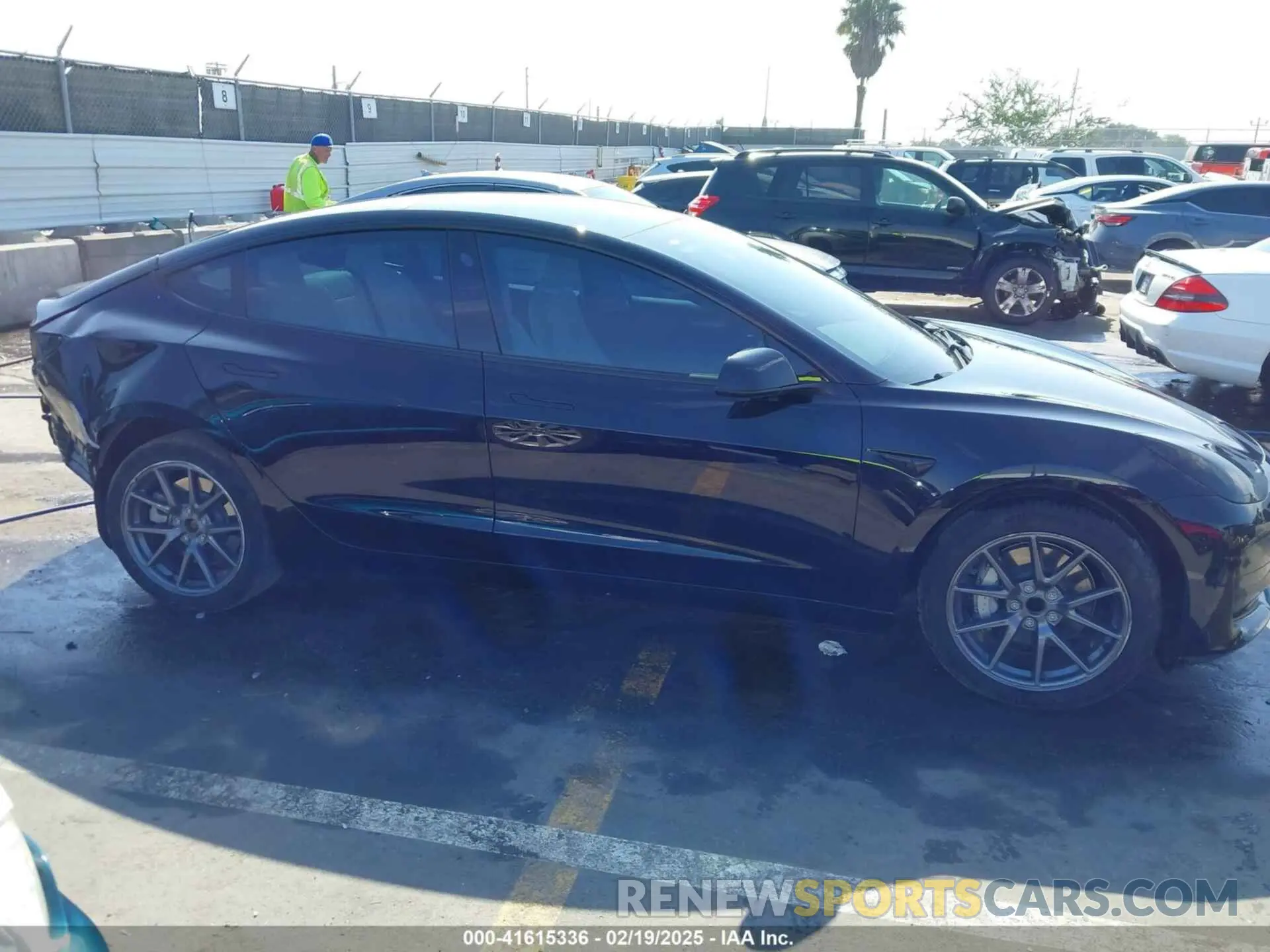 14 fotografías del automóvil dañado 5YJ3E1EA9PF670602 TESLA MODEL 3 2023
