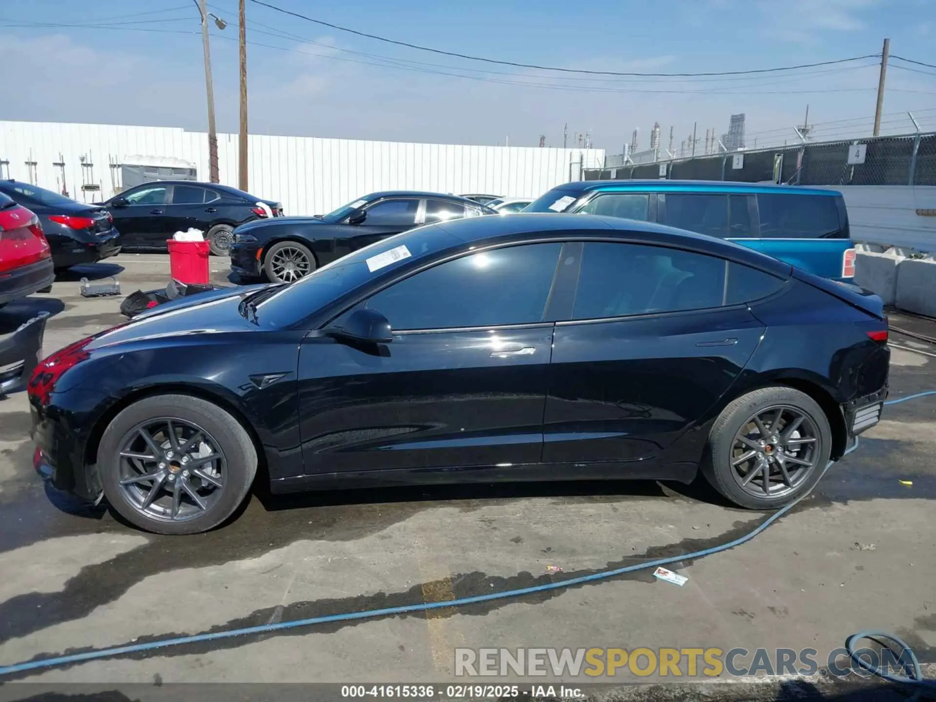 15 fotografías del automóvil dañado 5YJ3E1EA9PF670602 TESLA MODEL 3 2023