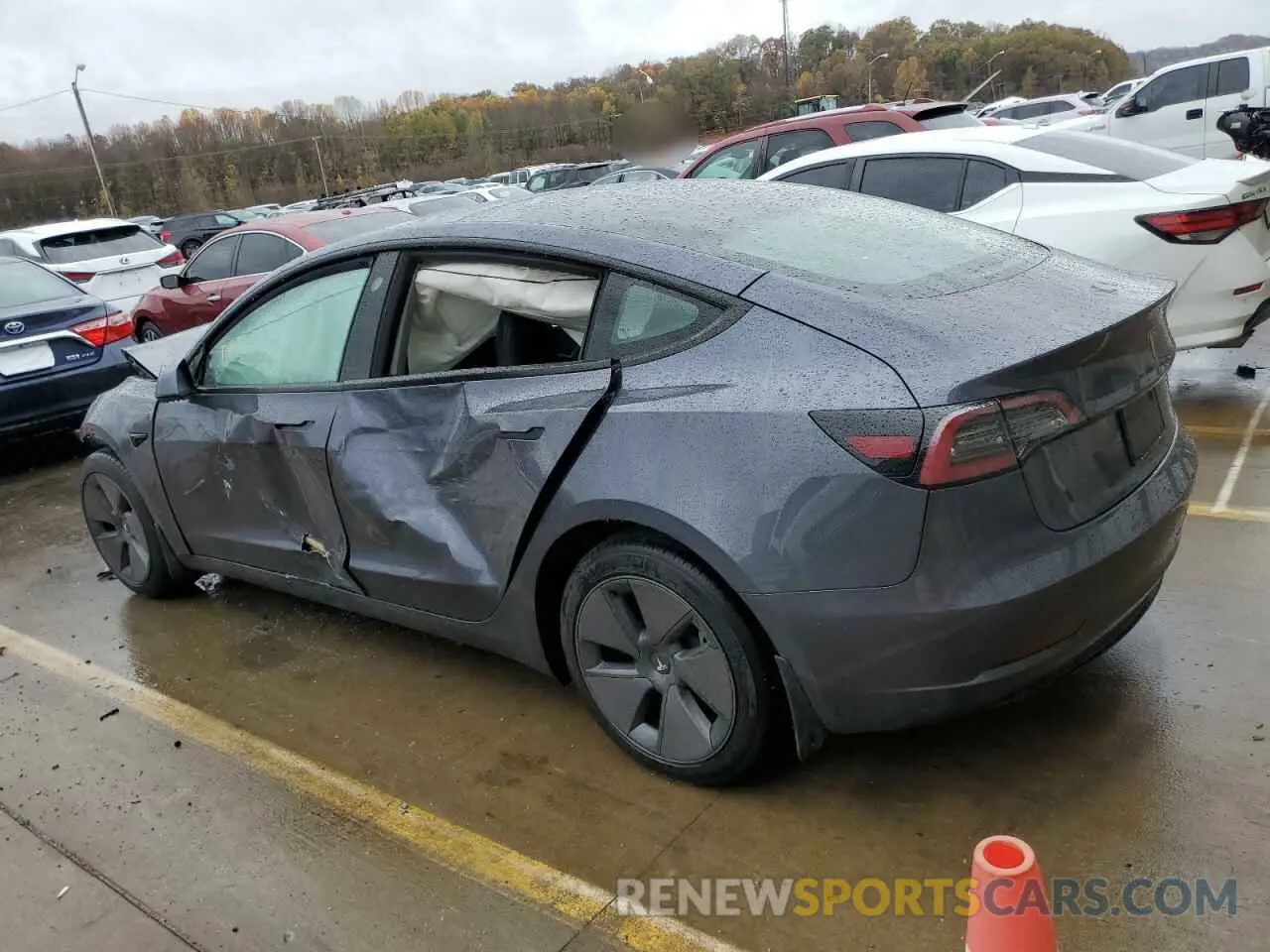 2 fotografías del automóvil dañado 5YJ3E1EA9PF676772 TESLA MODEL 3 2023