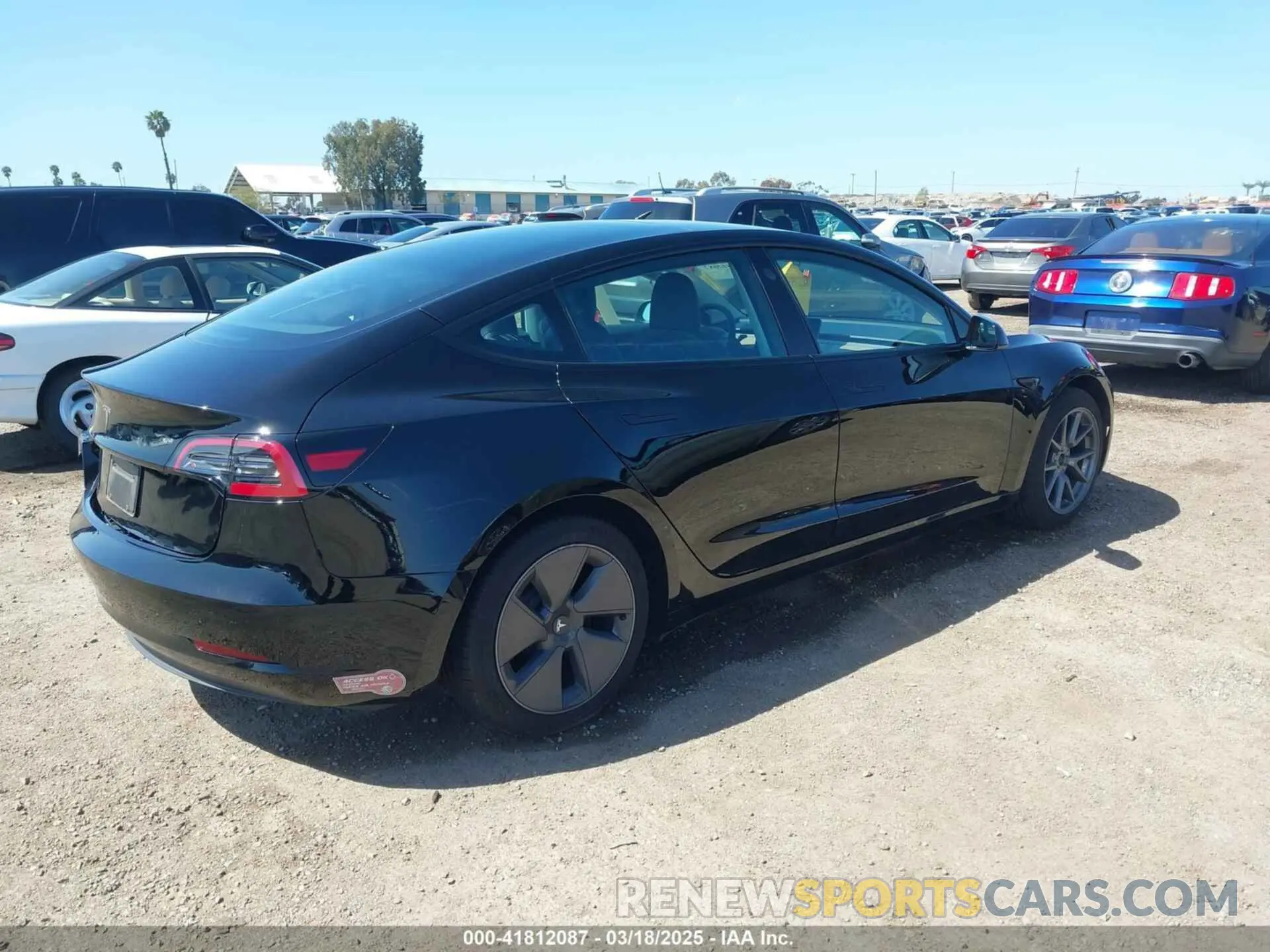 4 fotografías del automóvil dañado 5YJ3E1EA9PF706837 TESLA MODEL 3 2023