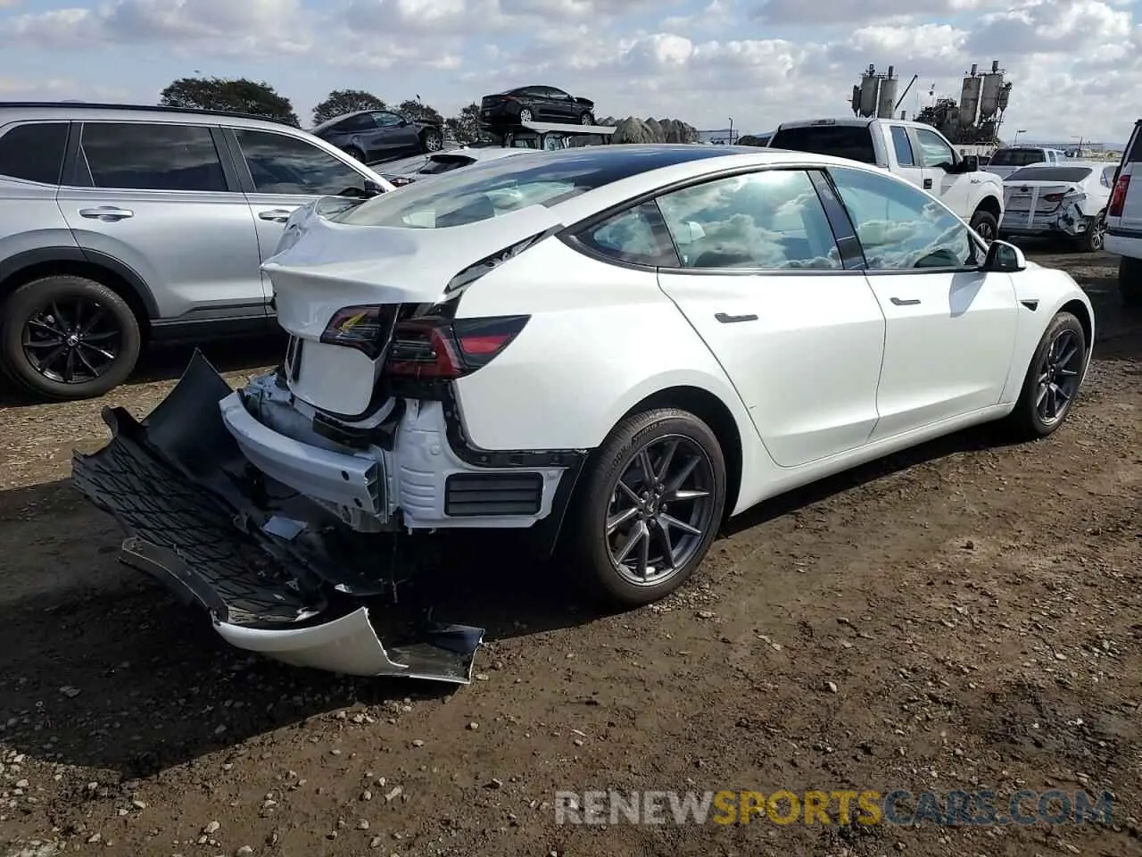 3 fotografías del automóvil dañado 5YJ3E1EA9PF713917 TESLA MODEL 3 2023