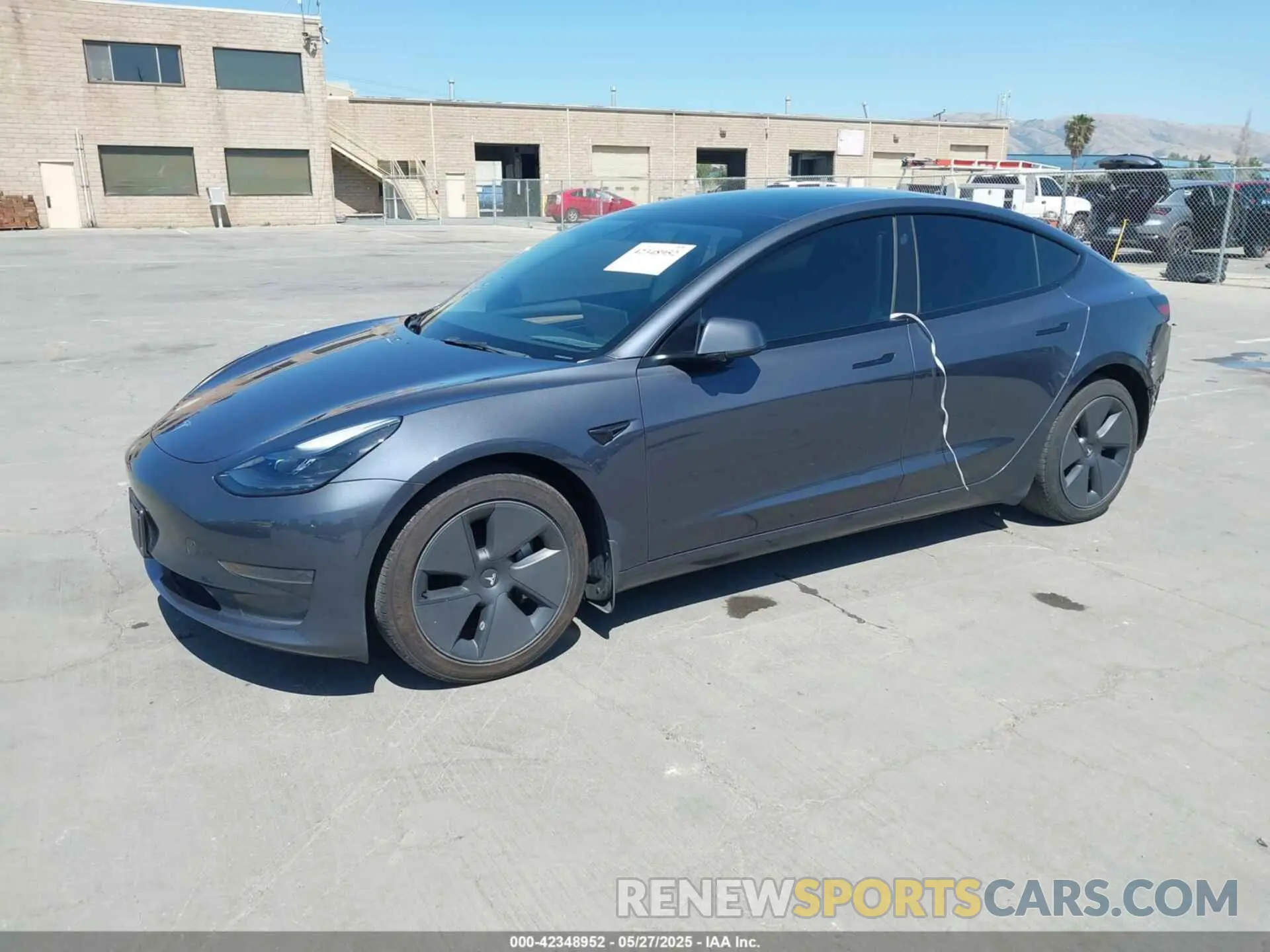 2 fotografías del automóvil dañado 5YJ3E1EAXPF405588 TESLA MODEL 3 2023