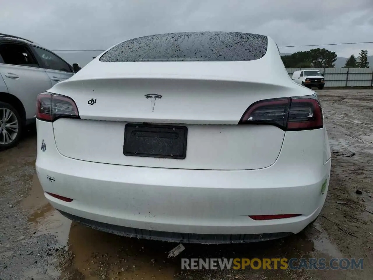 6 fotografías del automóvil dañado 5YJ3E1EAXPF409155 TESLA MODEL 3 2023