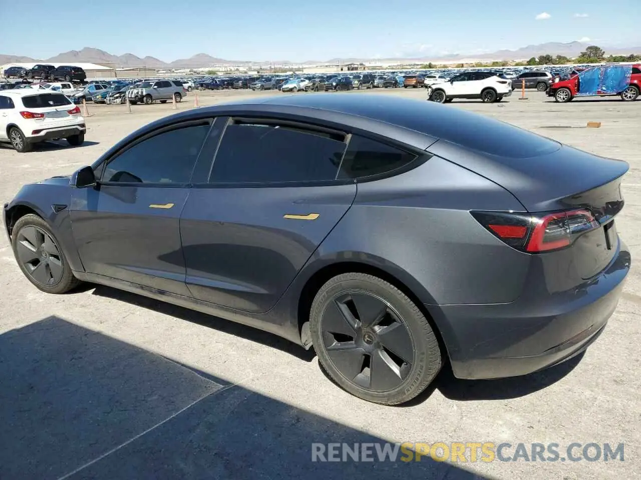 2 fotografías del automóvil dañado 5YJ3E1EAXPF409835 TESLA MODEL 3 2023