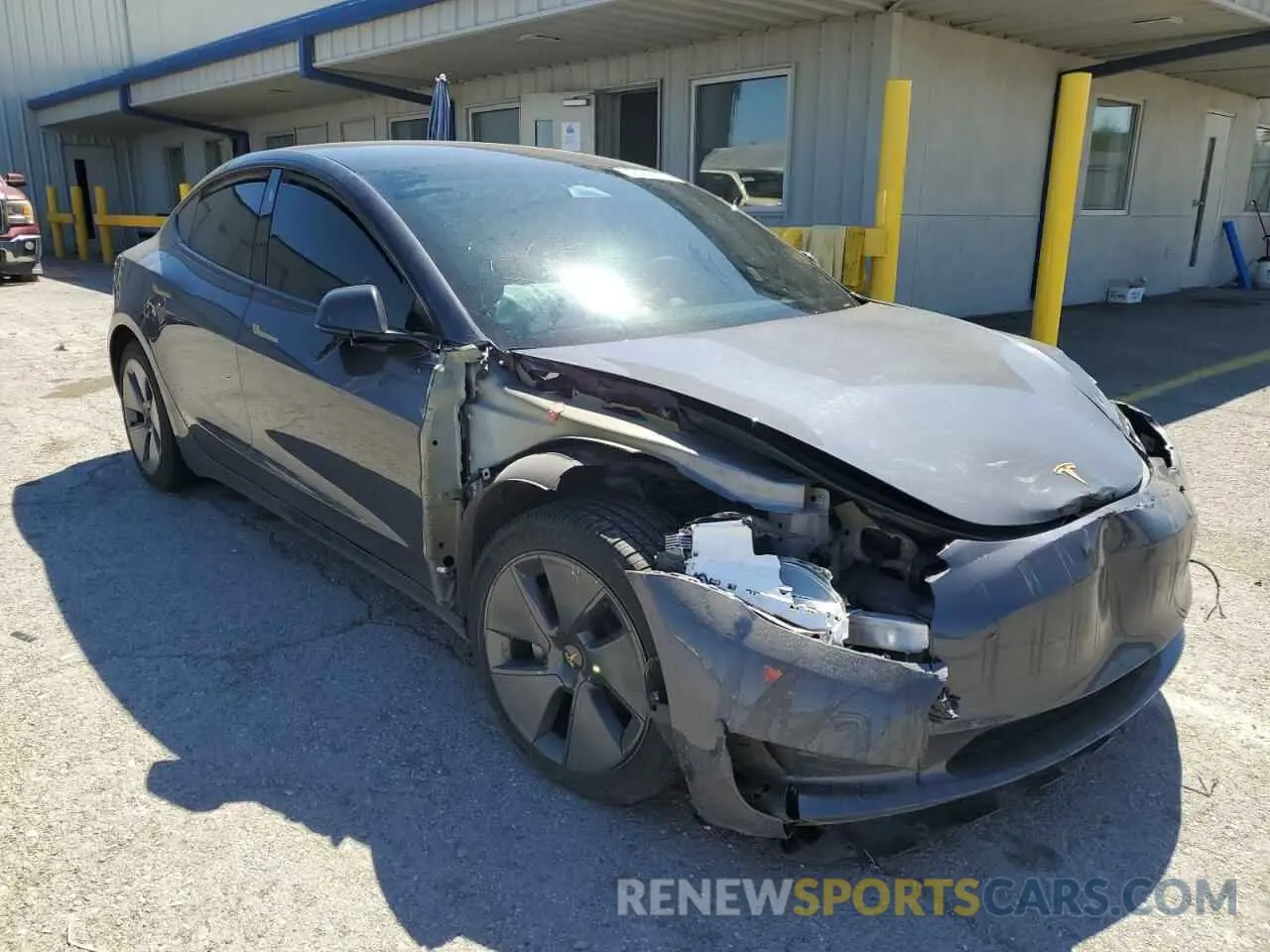 4 fotografías del automóvil dañado 5YJ3E1EAXPF409835 TESLA MODEL 3 2023