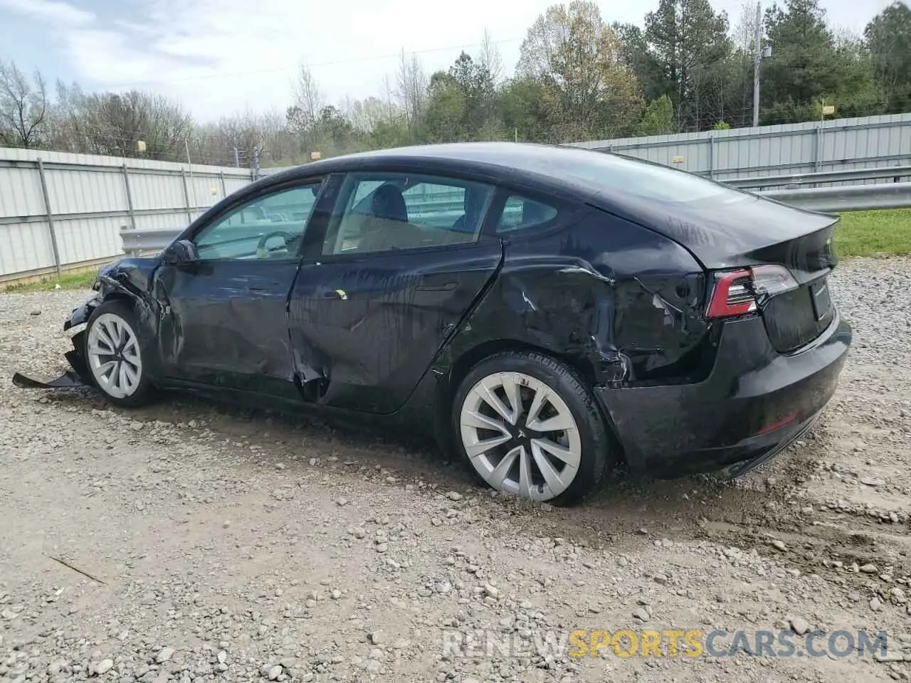 2 fotografías del automóvil dañado 5YJ3E1EAXPF438011 TESLA MODEL 3 2023
