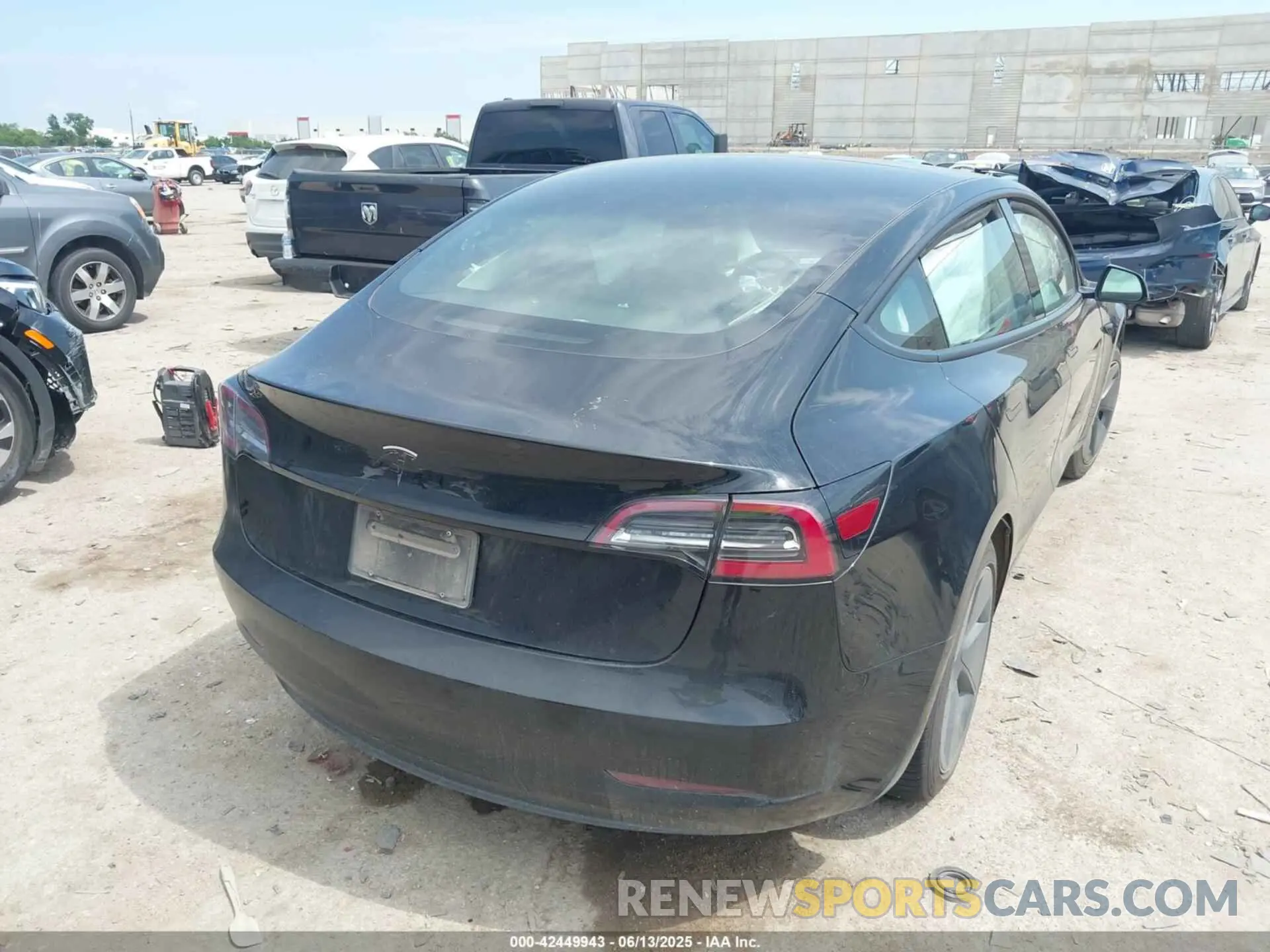 4 fotografías del automóvil dañado 5YJ3E1EAXPF453415 TESLA MODEL 3 2023