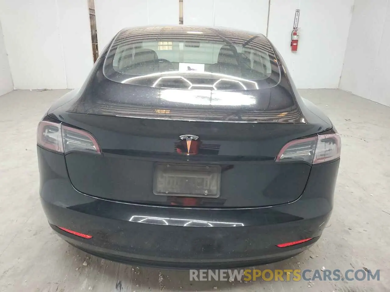 6 fotografías del automóvil dañado 5YJ3E1EAXPF453723 TESLA MODEL 3 2023