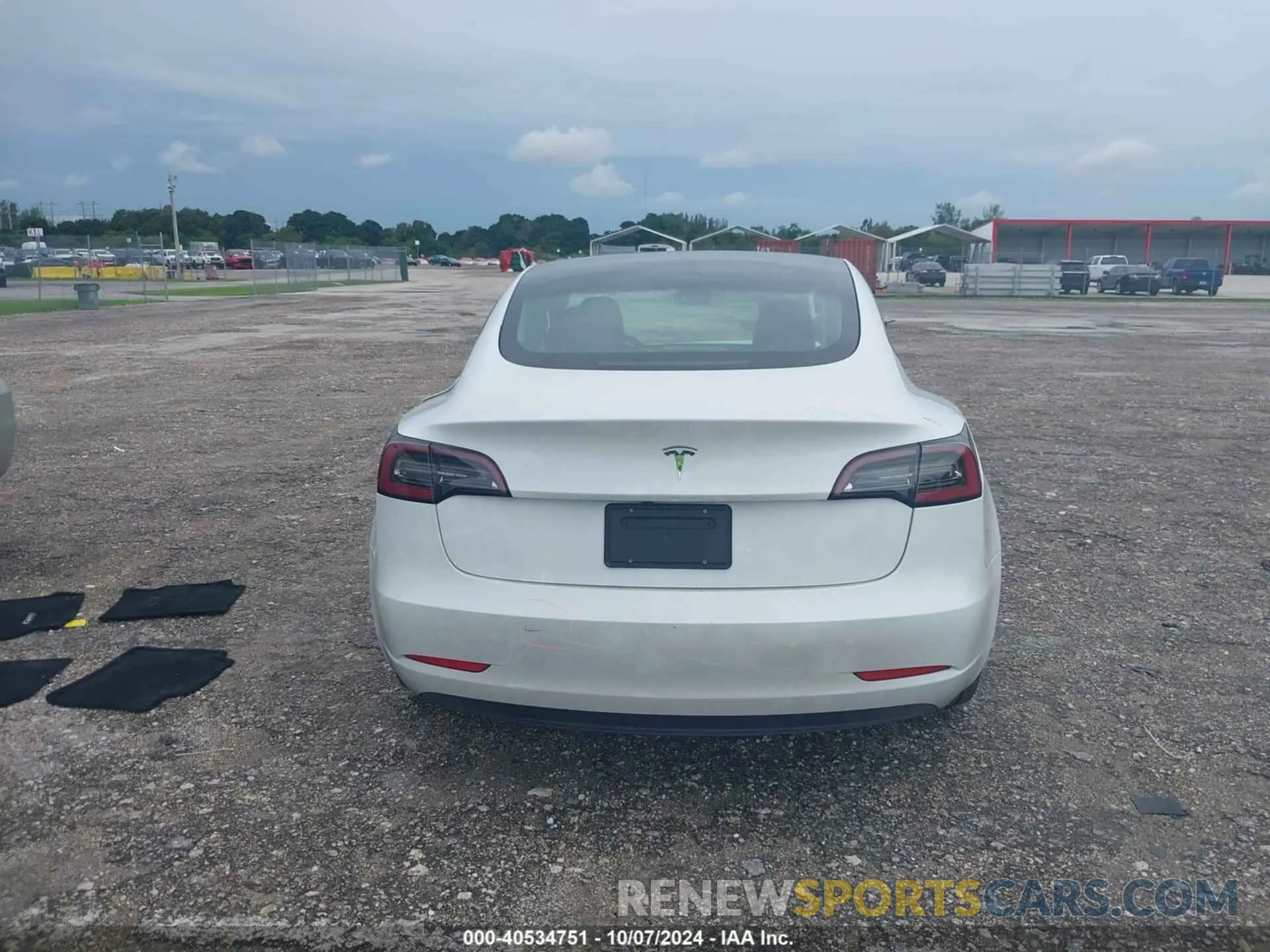 16 fotografías del automóvil dañado 5YJ3E1EAXPF456282 TESLA MODEL 3 2023