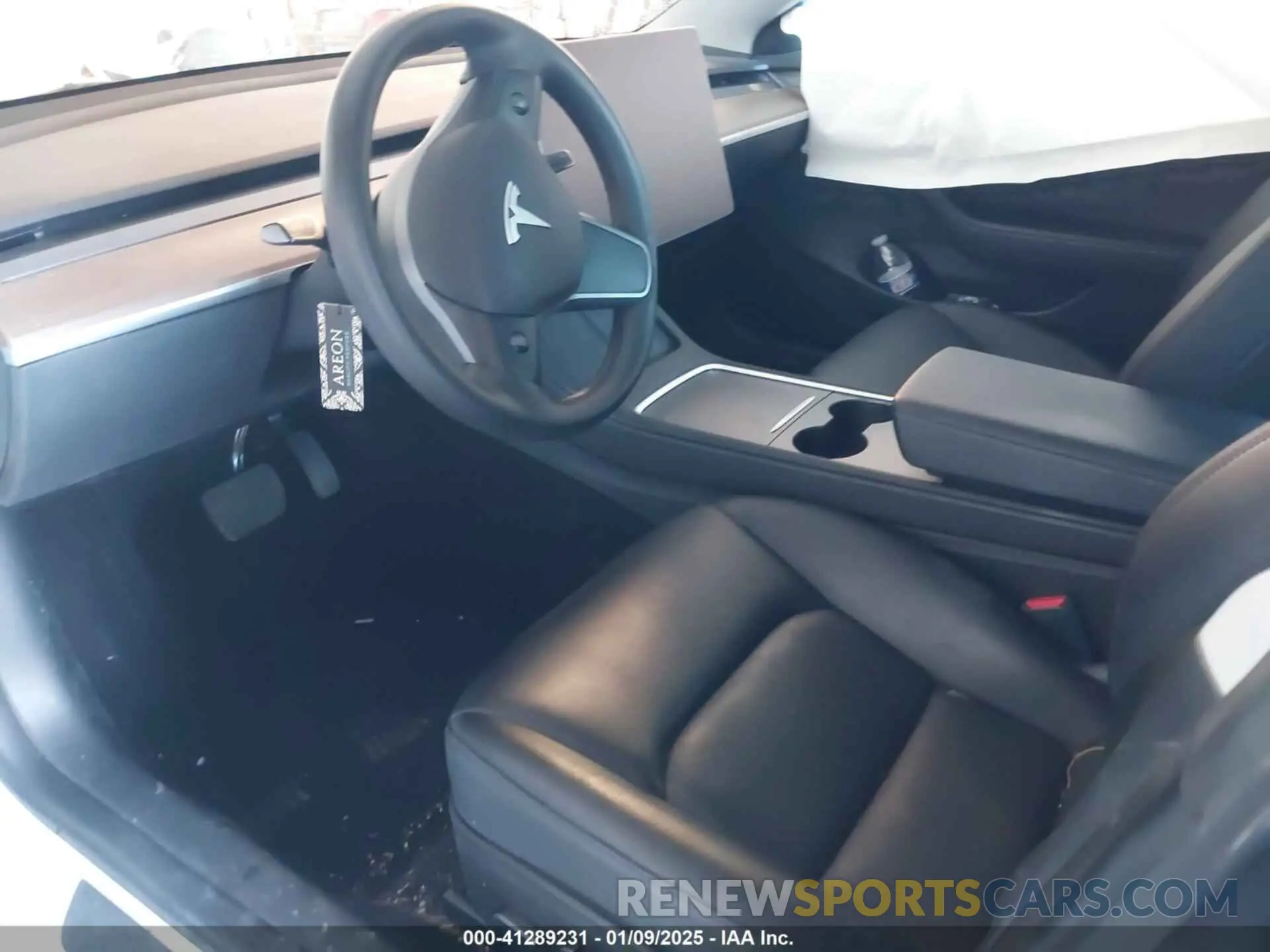 5 fotografías del automóvil dañado 5YJ3E1EAXPF475561 TESLA MODEL 3 2023