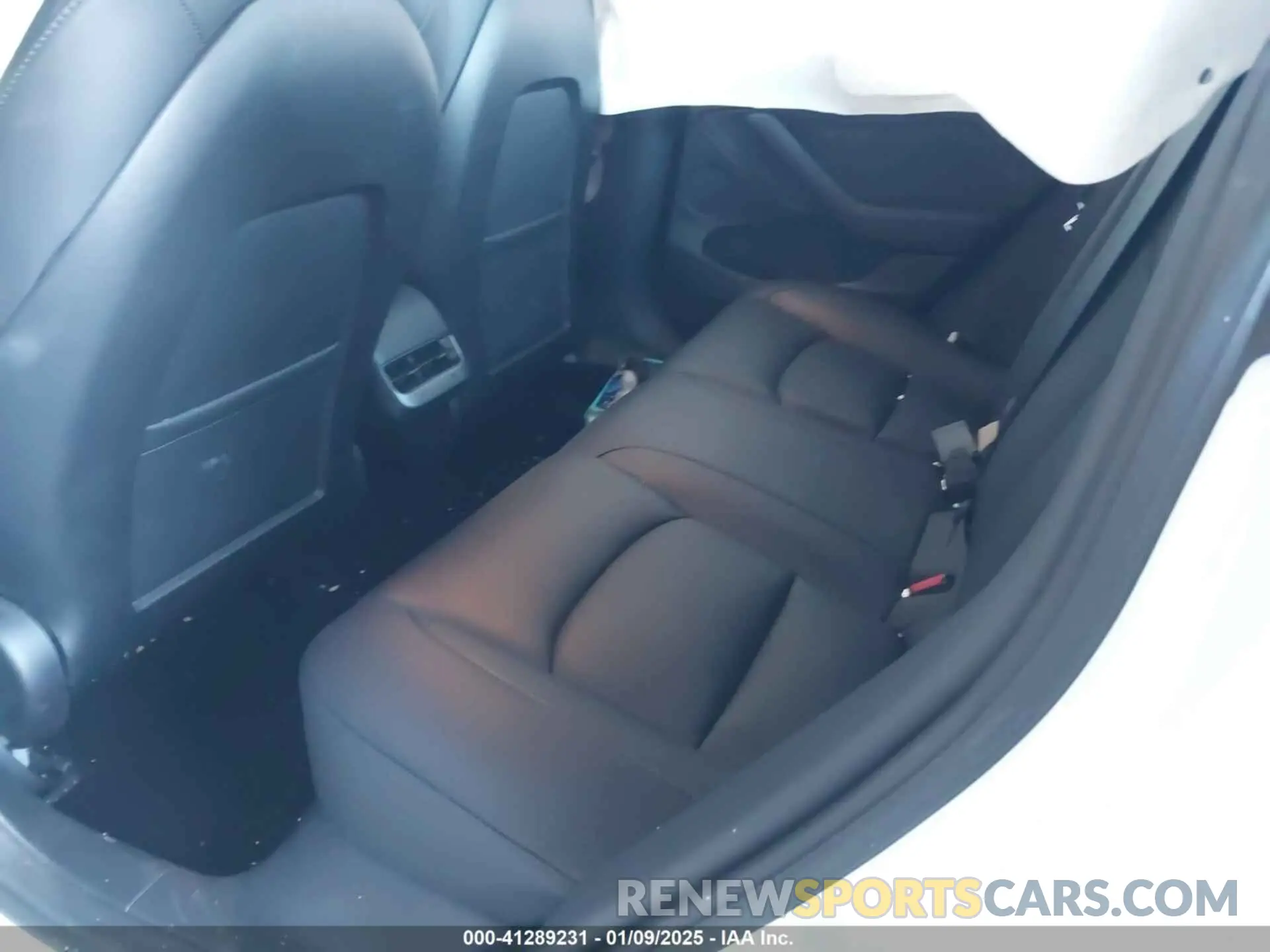 8 fotografías del automóvil dañado 5YJ3E1EAXPF475561 TESLA MODEL 3 2023