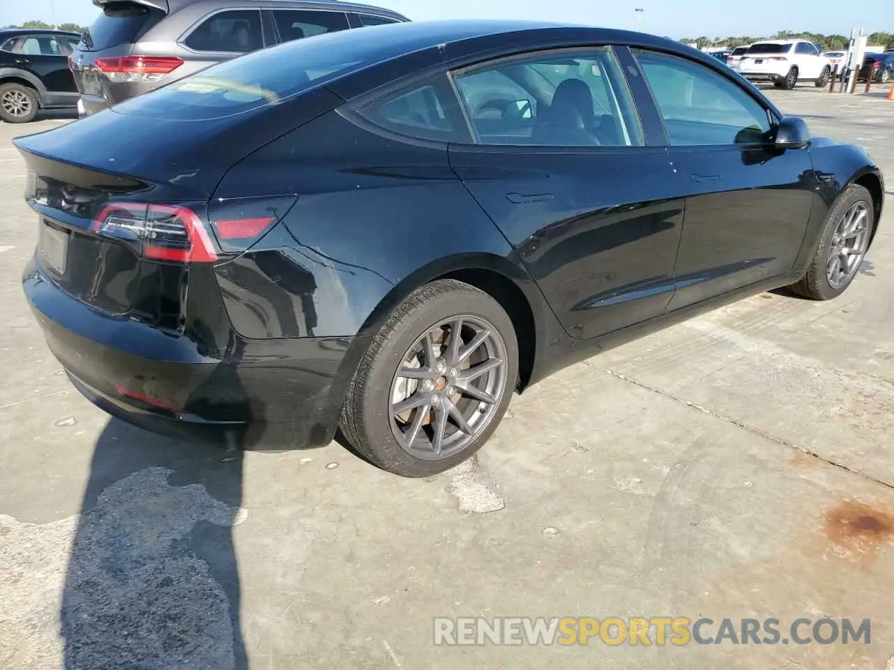 3 fotografías del automóvil dañado 5YJ3E1EAXPF501480 TESLA MODEL 3 2023