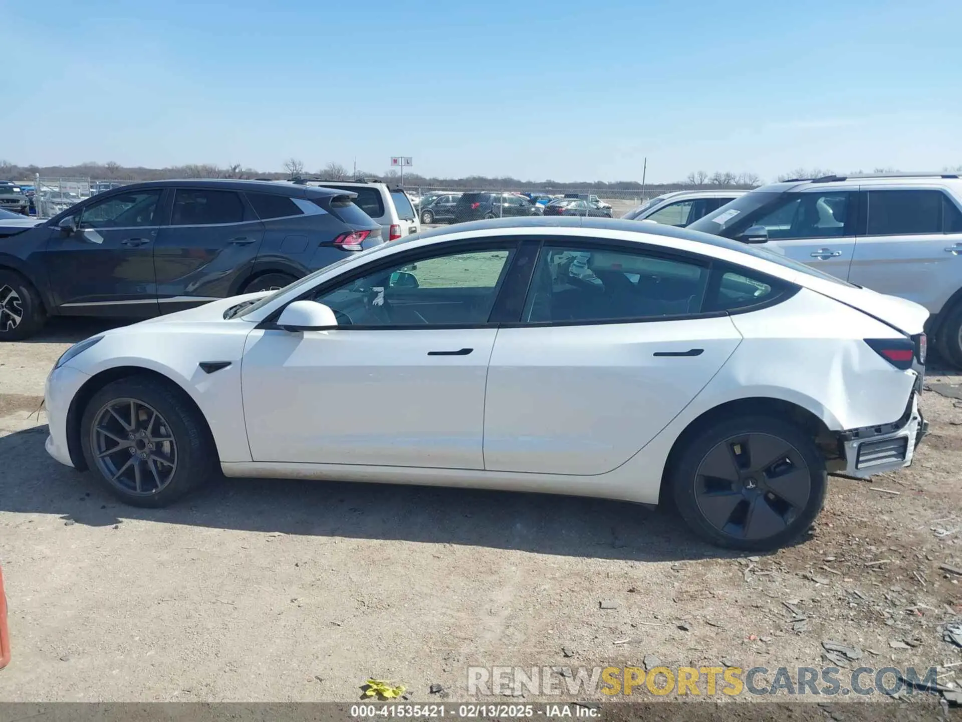 14 fotografías del automóvil dañado 5YJ3E1EAXPF505951 TESLA MODEL 3 2023