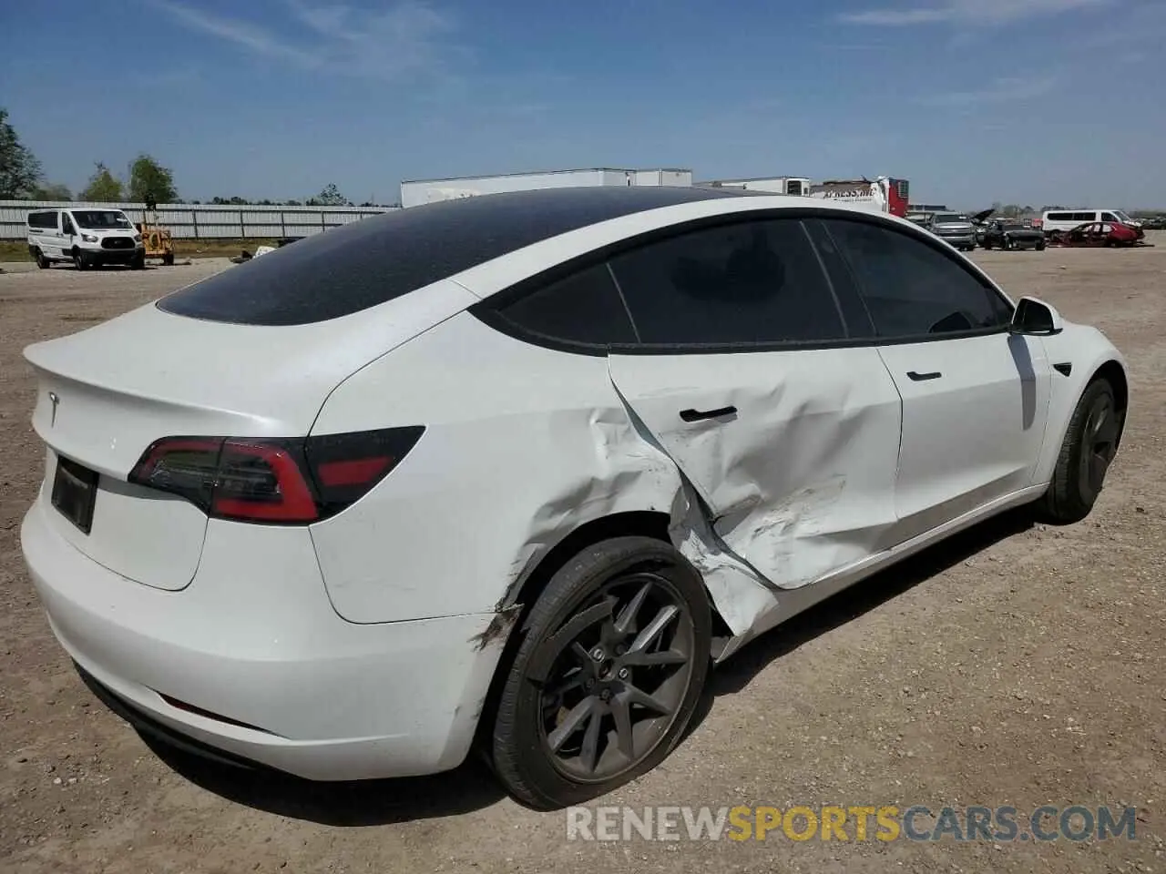 3 fotografías del automóvil dañado 5YJ3E1EAXPF542417 TESLA MODEL 3 2023