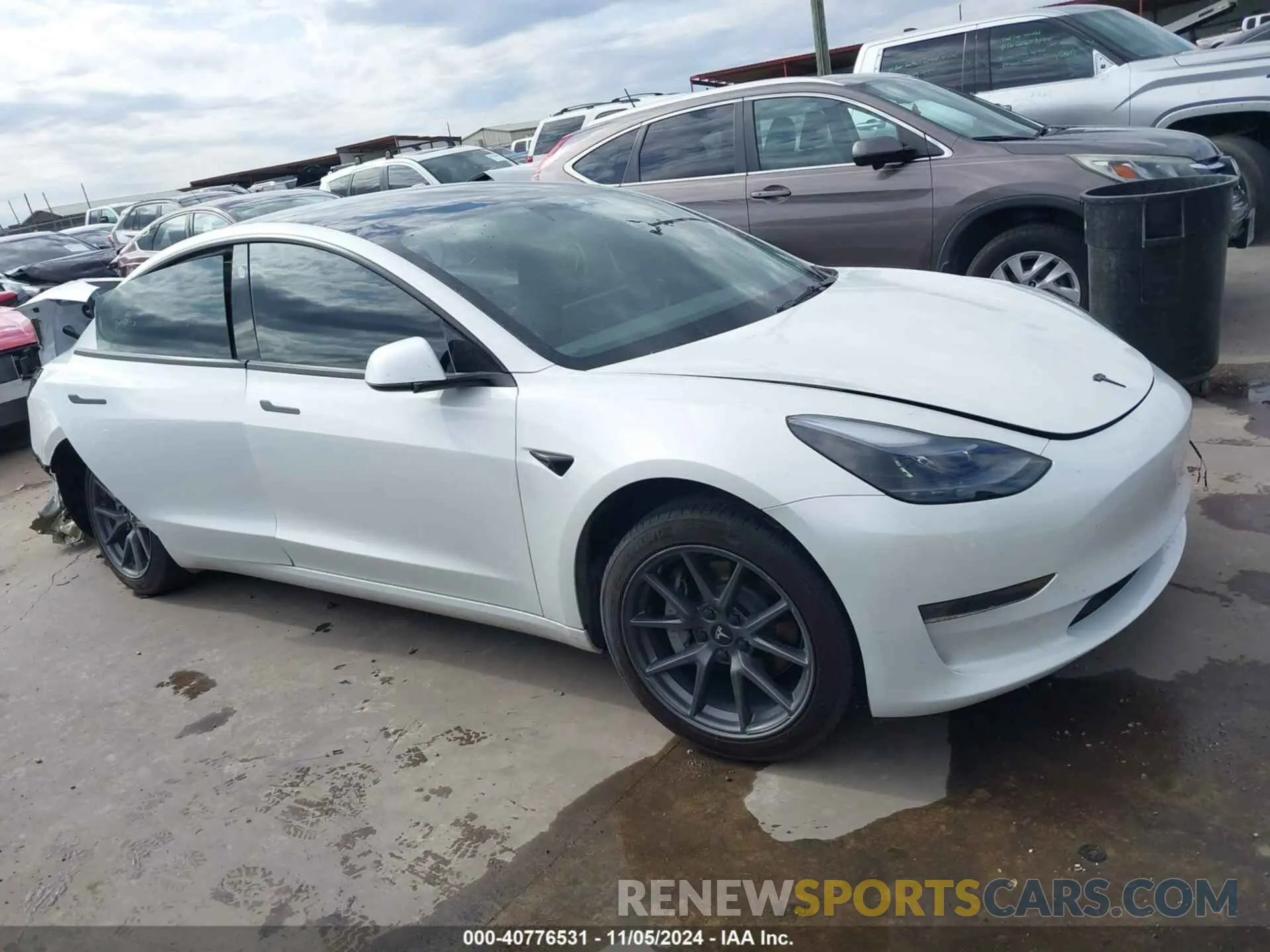 13 fotografías del automóvil dañado 5YJ3E1EAXPF568063 TESLA MODEL 3 2023