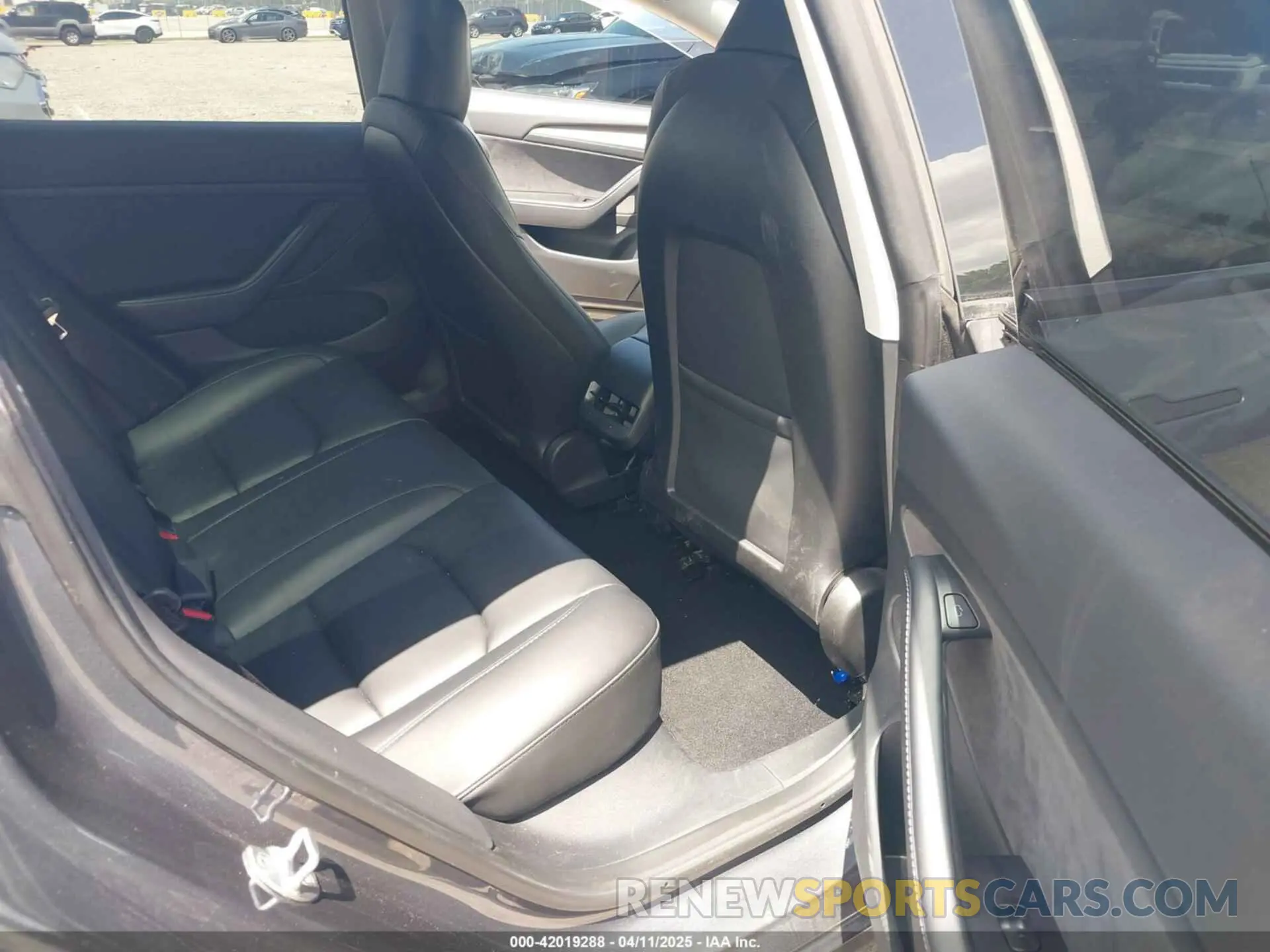 8 fotografías del automóvil dañado 5YJ3E1EAXPF575448 TESLA MODEL 3 2023
